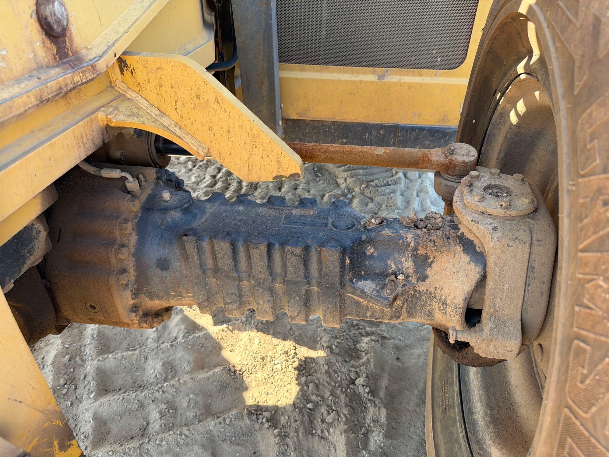 Caterpillar TL943C