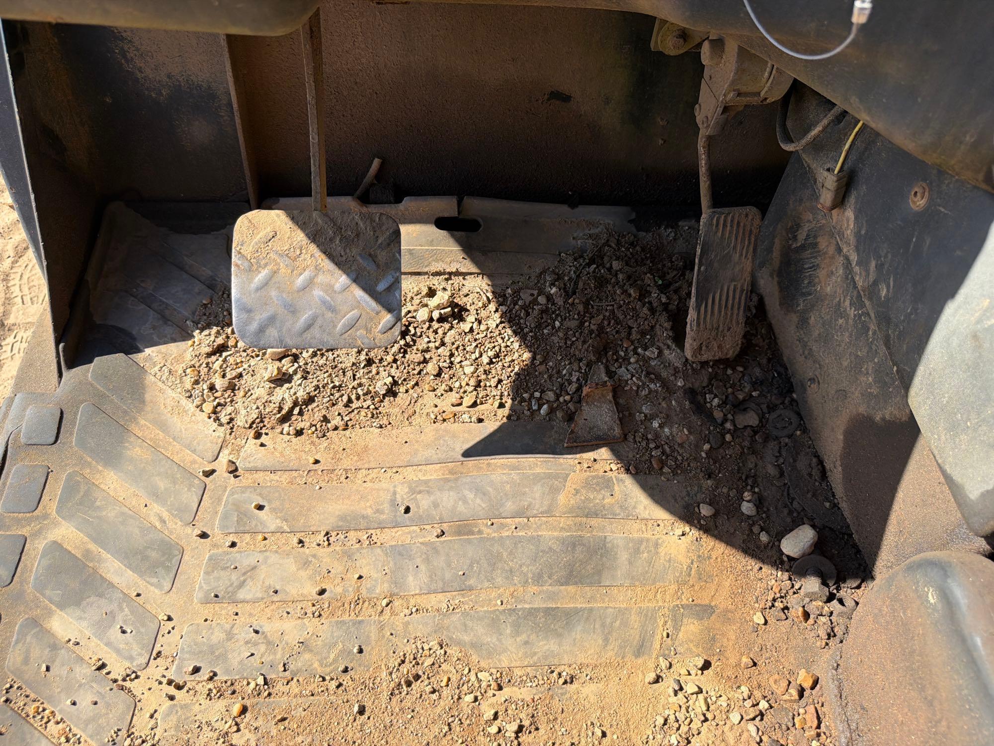 Caterpillar TL943C