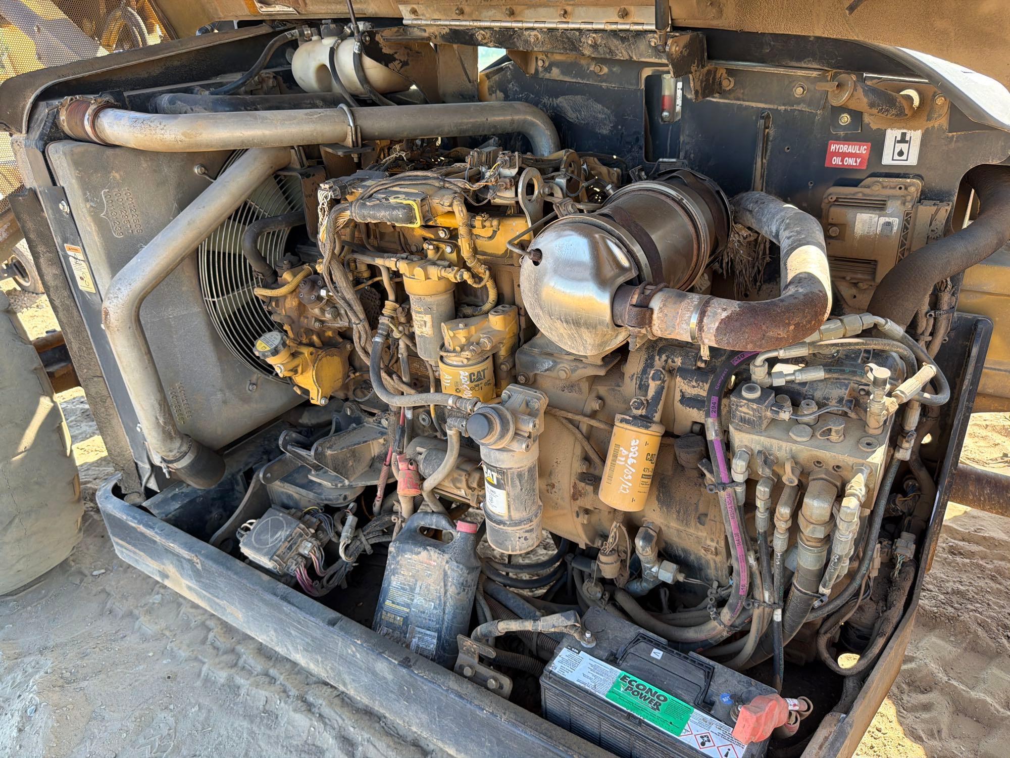Caterpillar TL943C