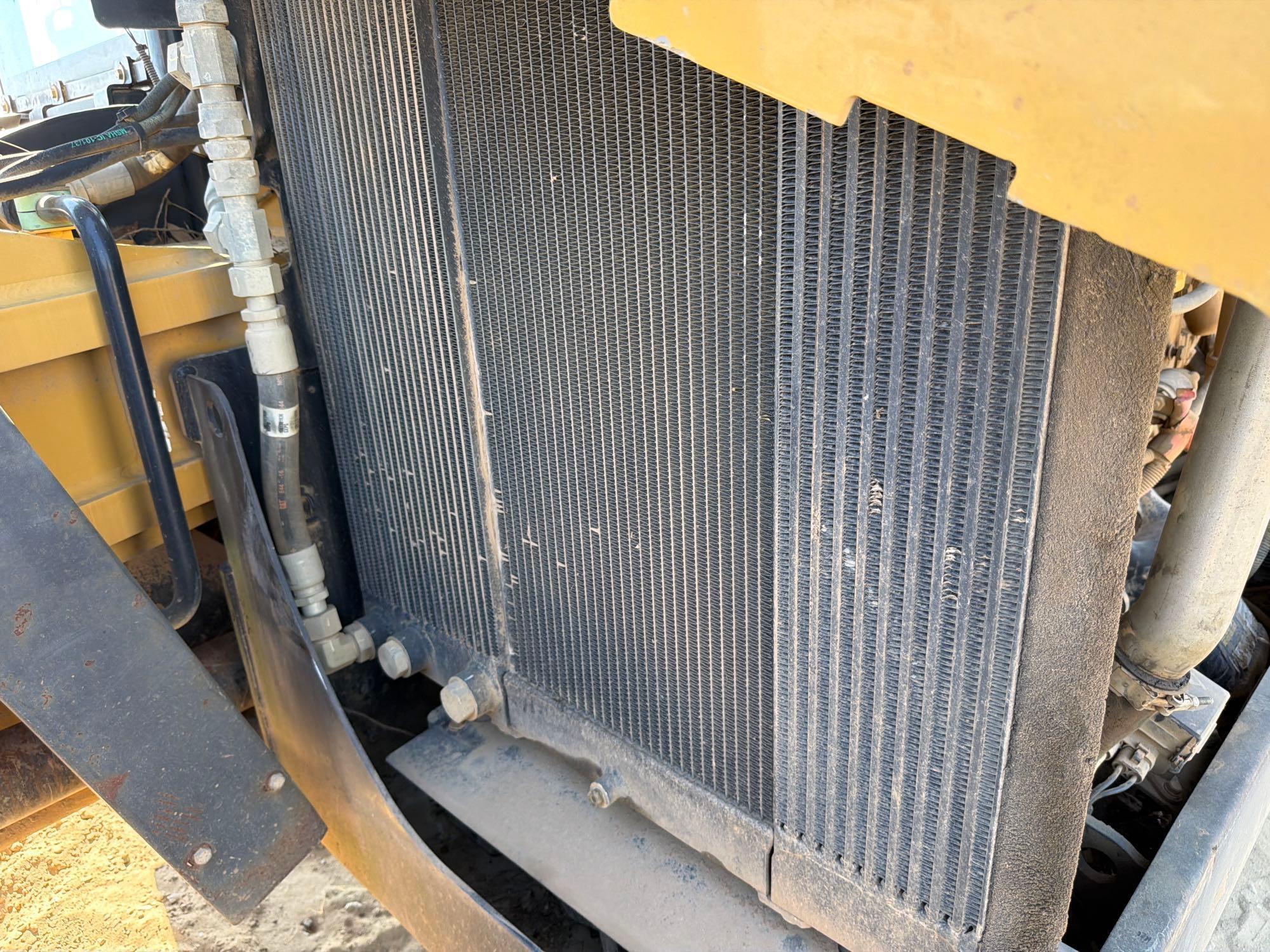 Caterpillar TL943C