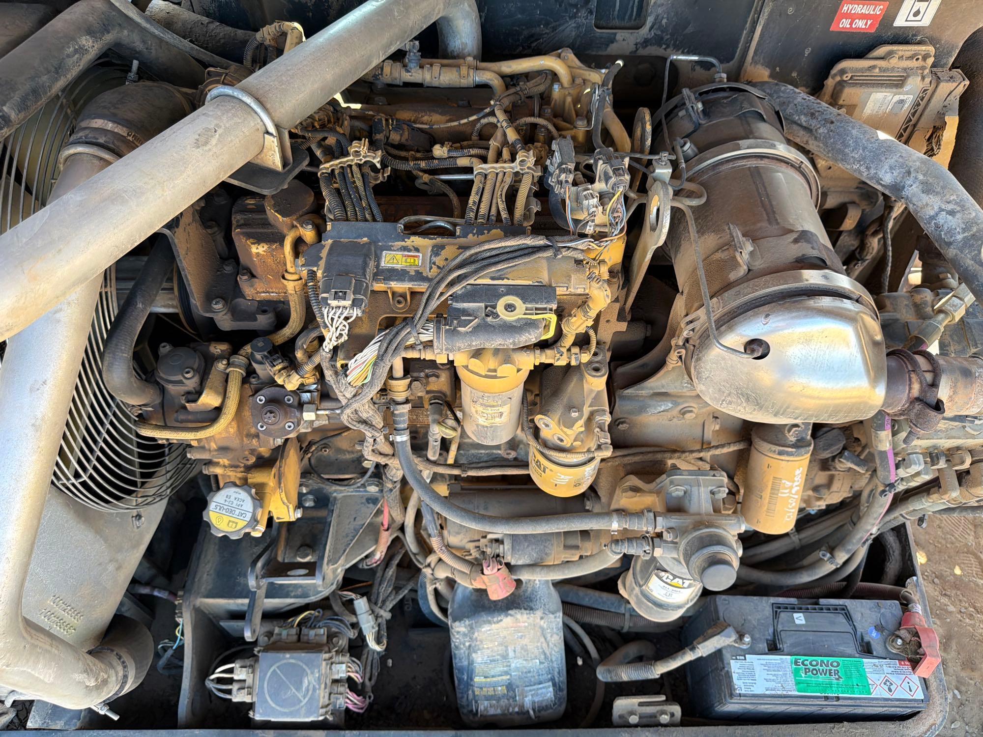 Caterpillar TL943C