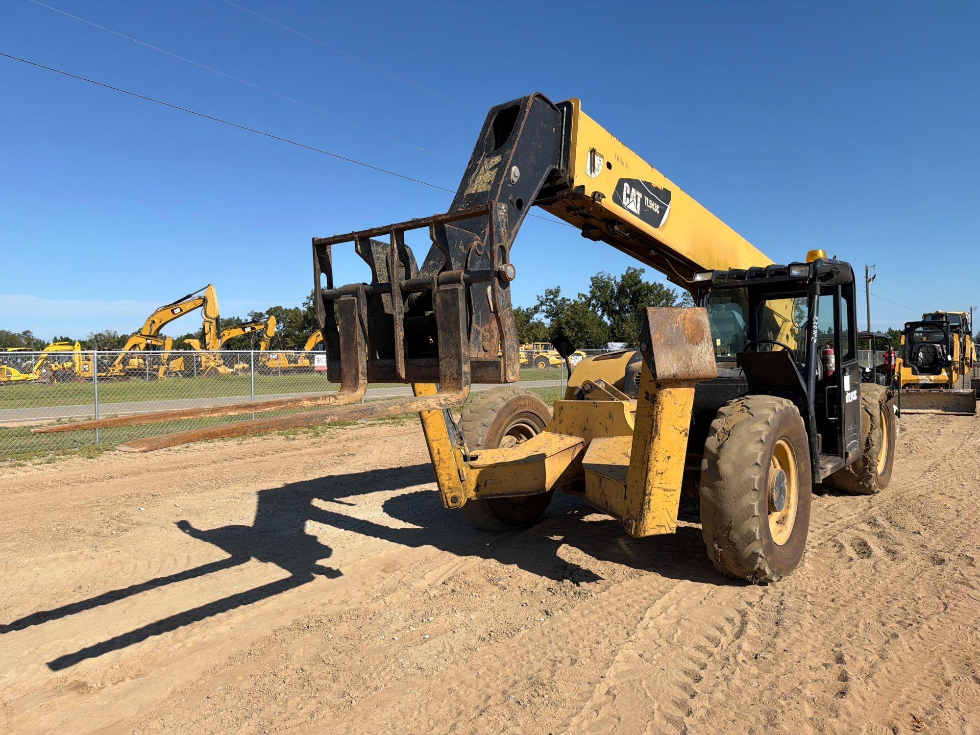 Caterpillar TL943C