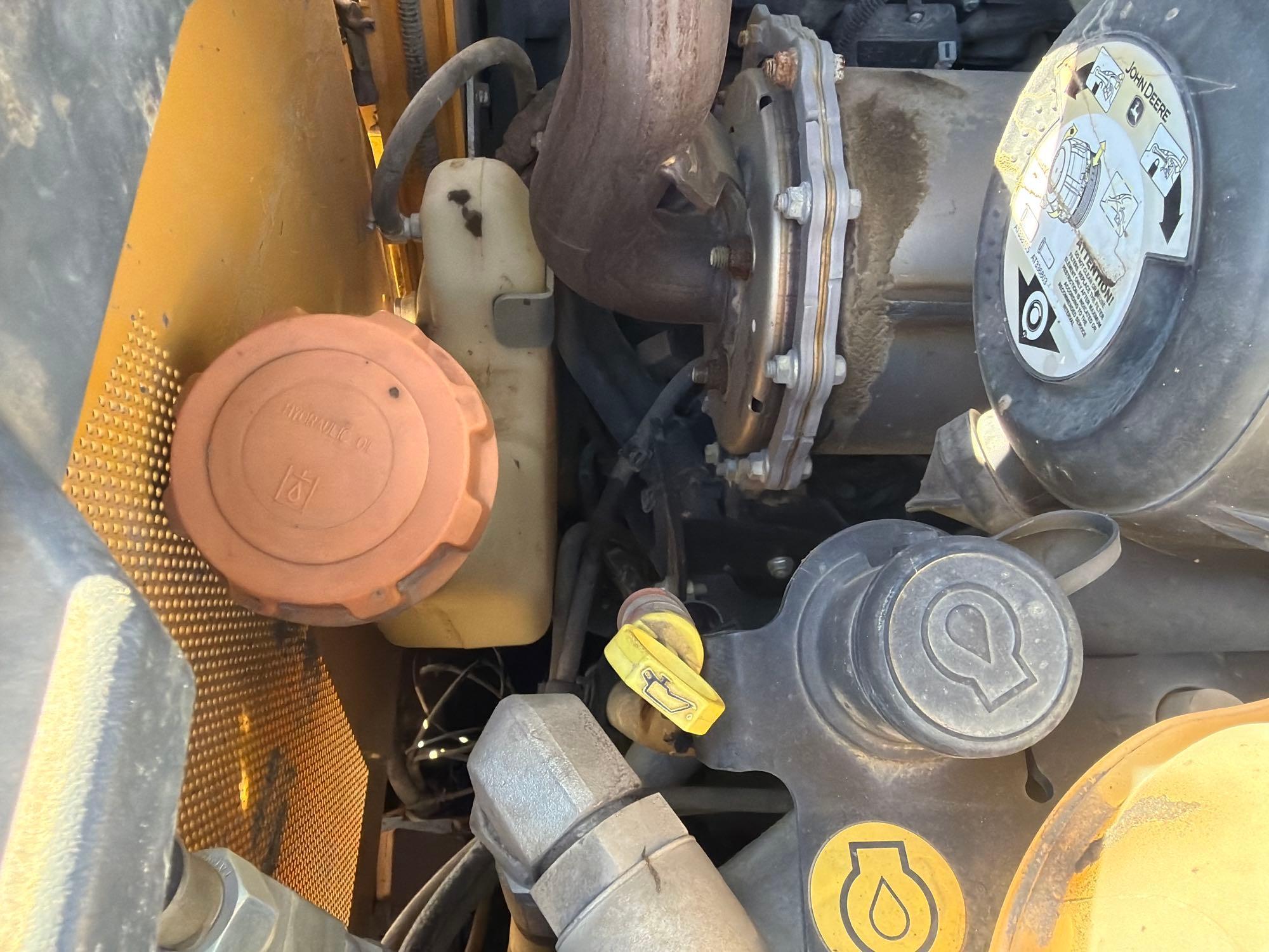 2023 John Deere 325G
