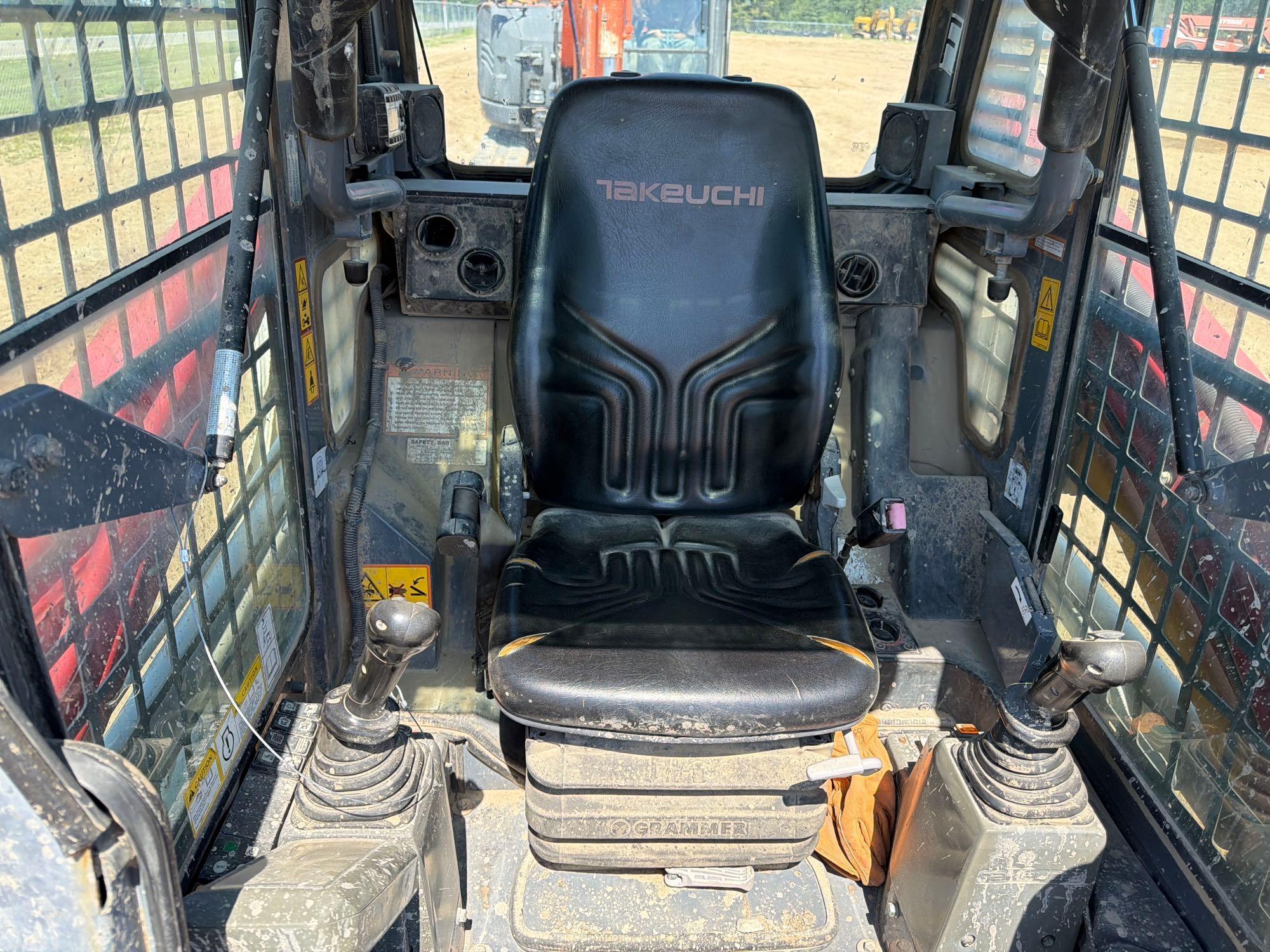 2016 Takeuchi TL8