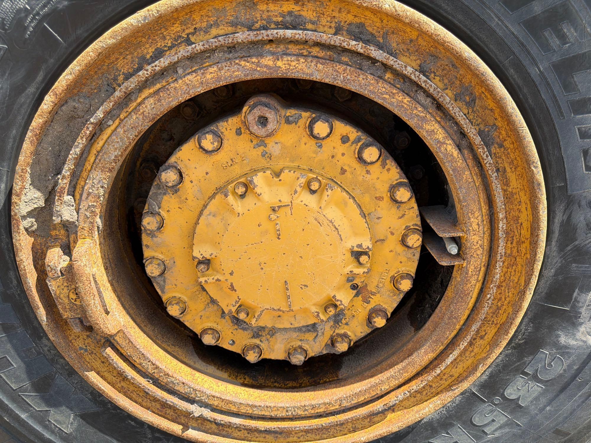 Caterpillar 725