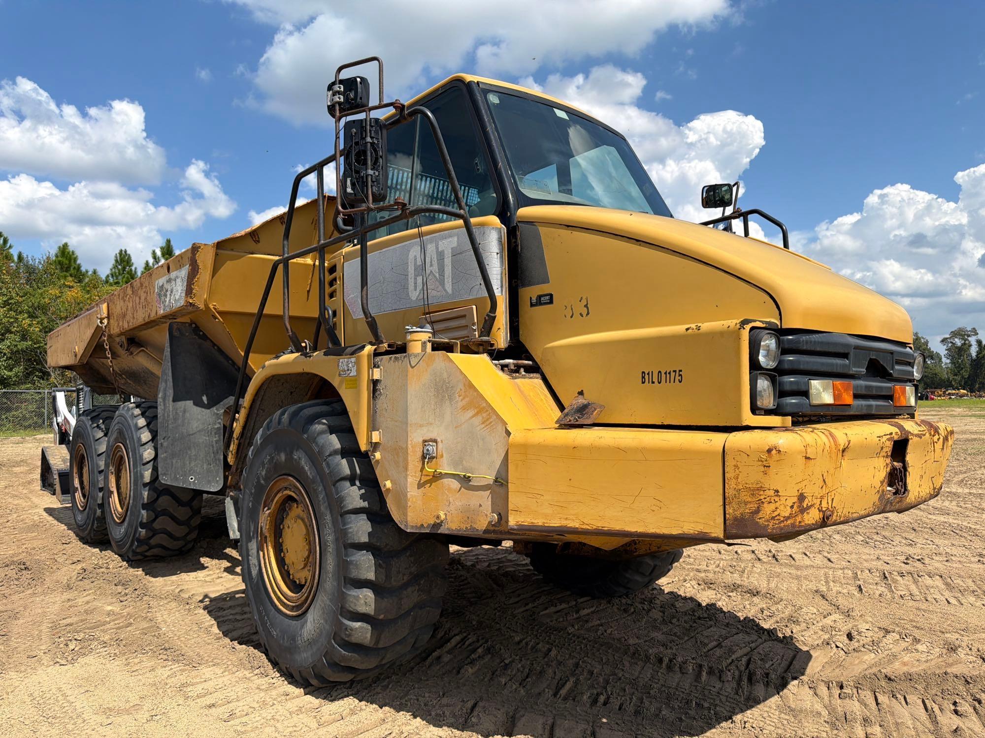 Caterpillar 725