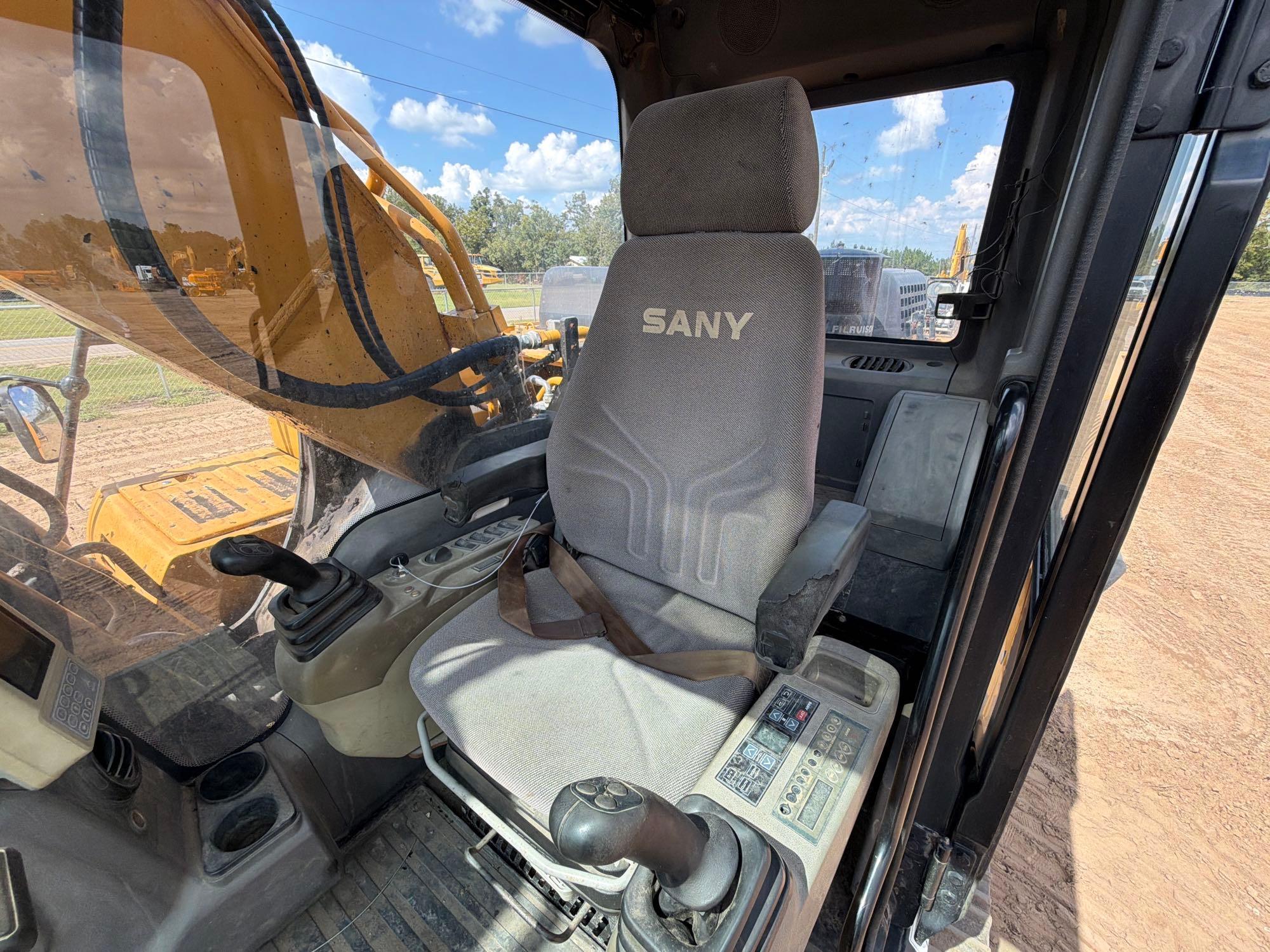 Sany SY215C LC