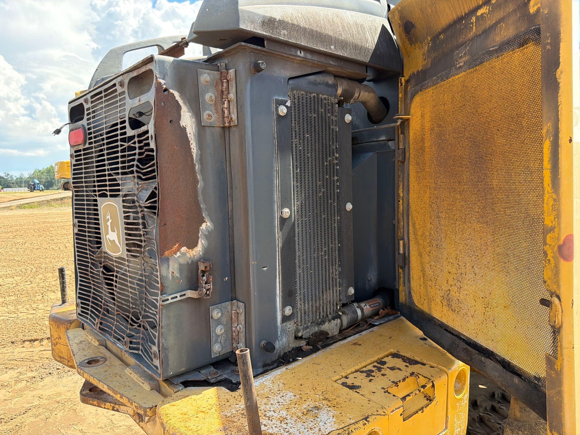 John Deere 624J