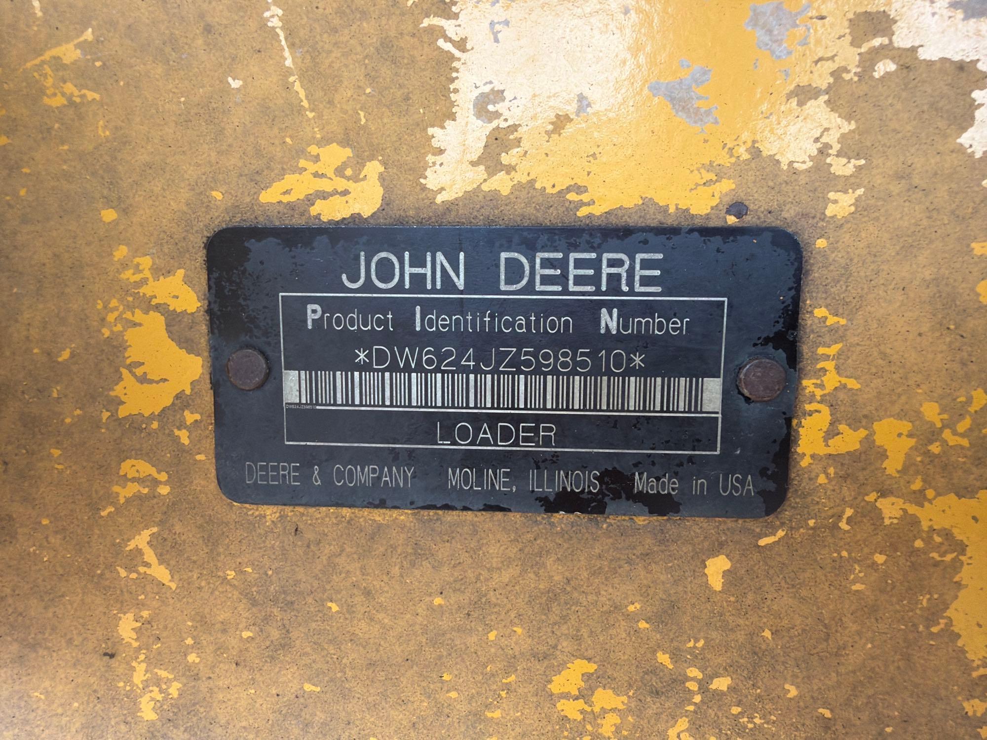 John Deere 624J