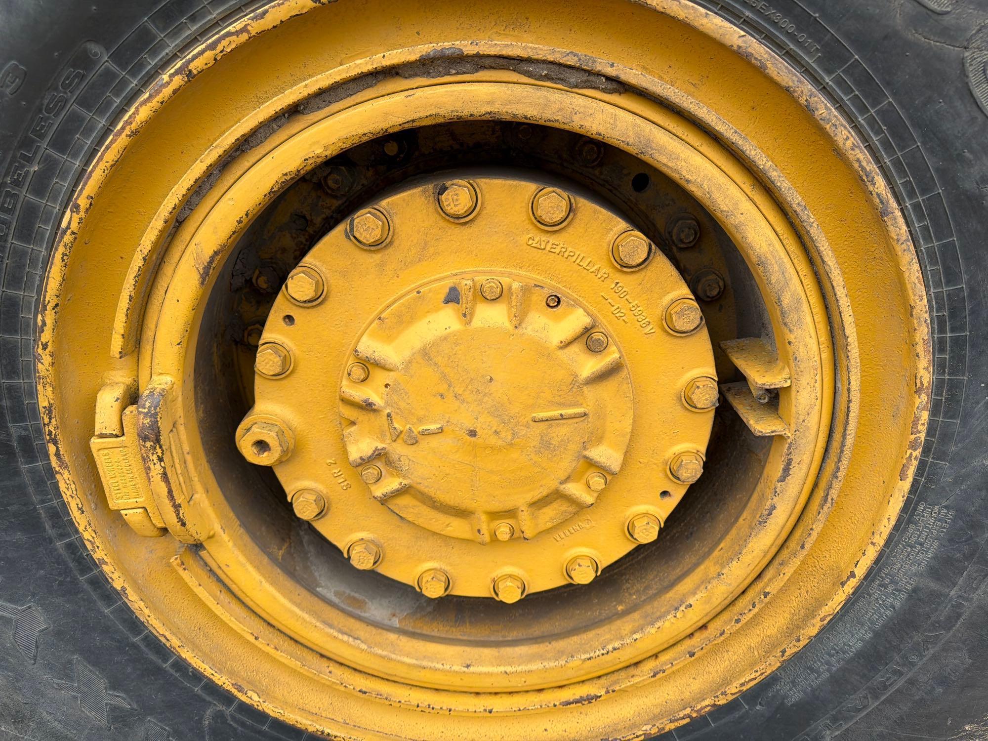 Caterpillar 725