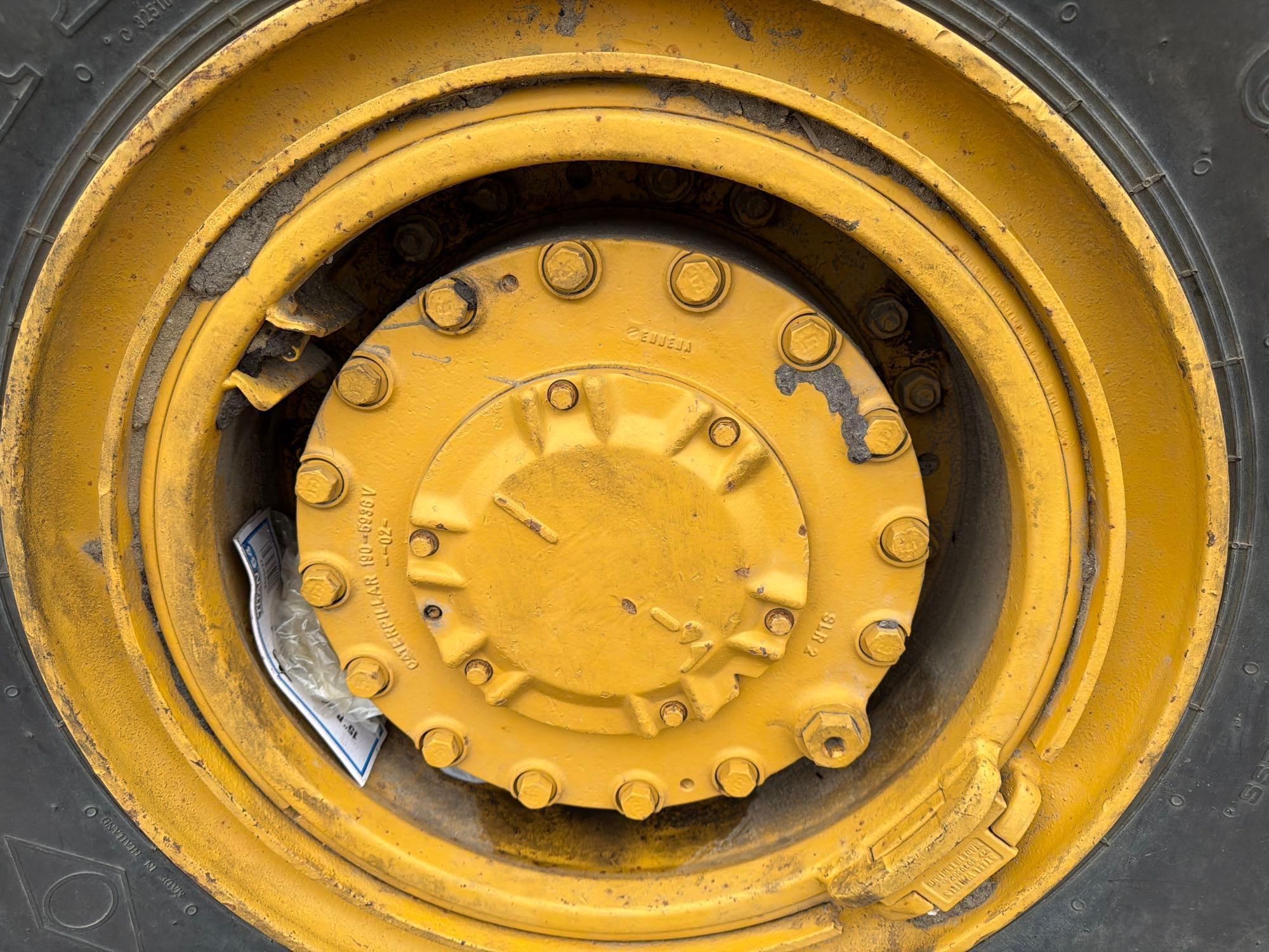 Caterpillar 725