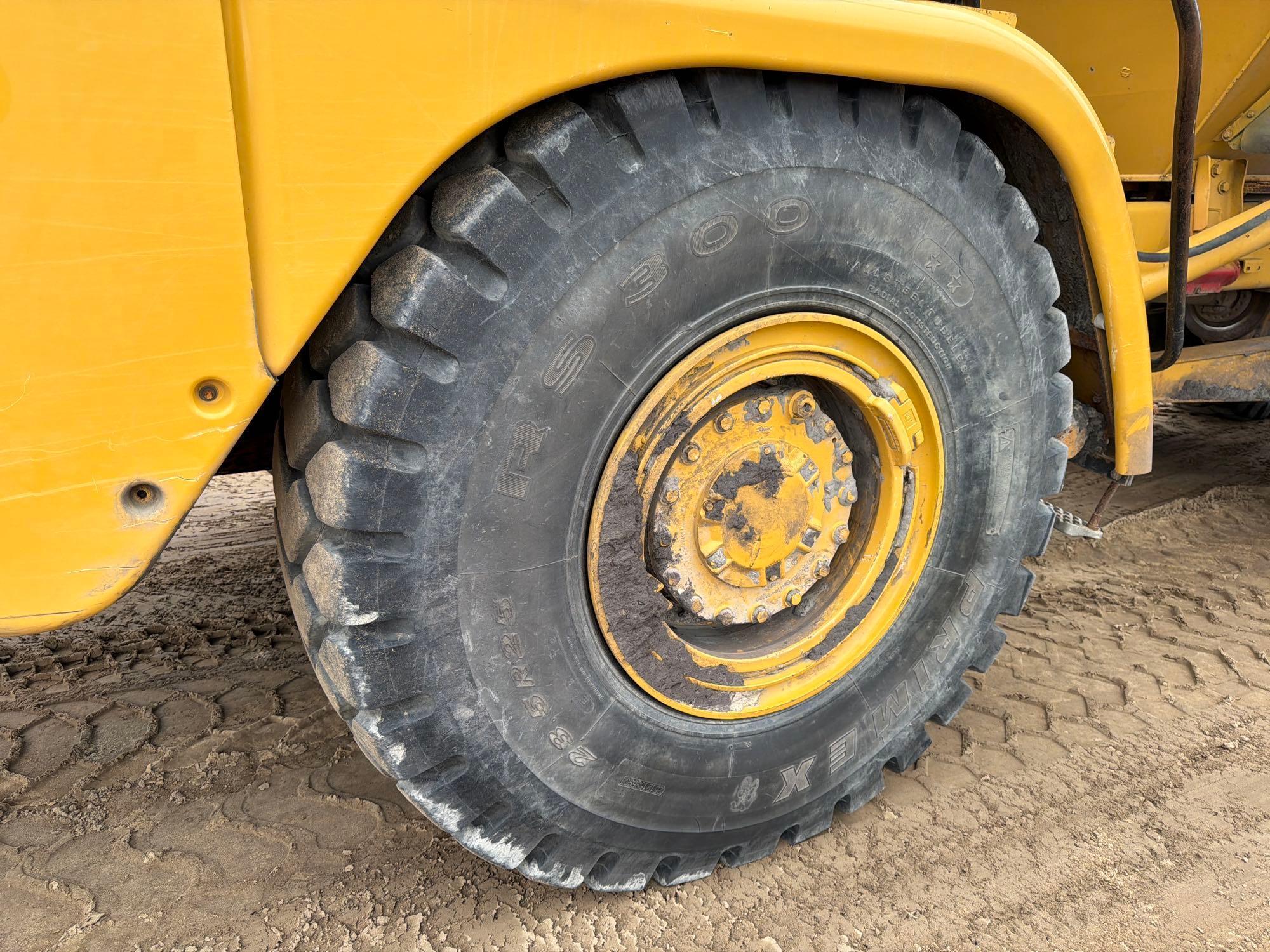 Caterpillar 725