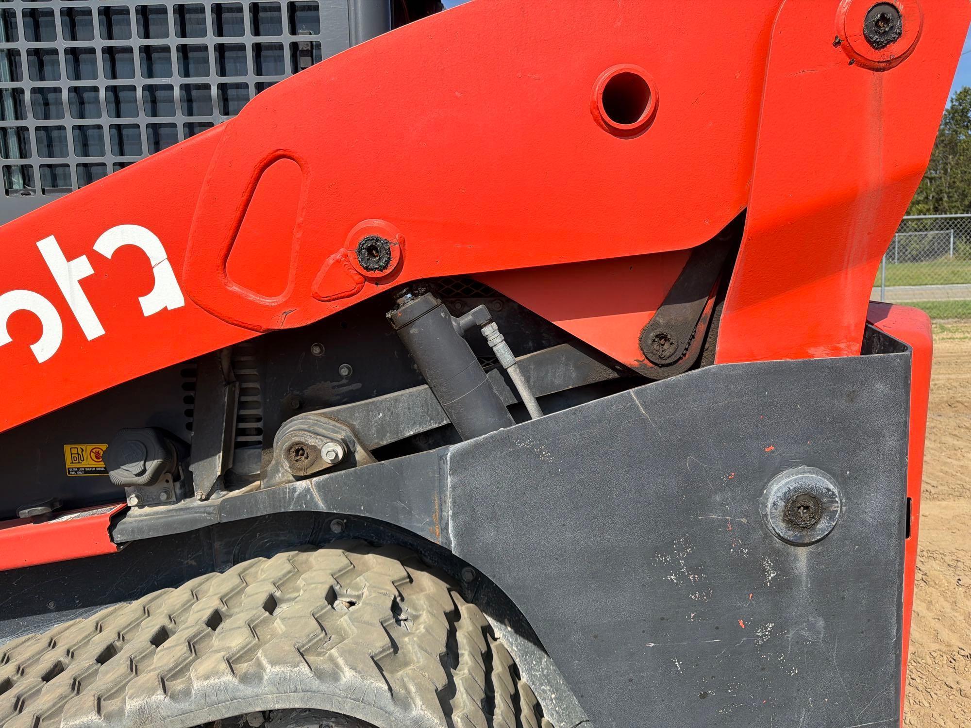Kubota 752