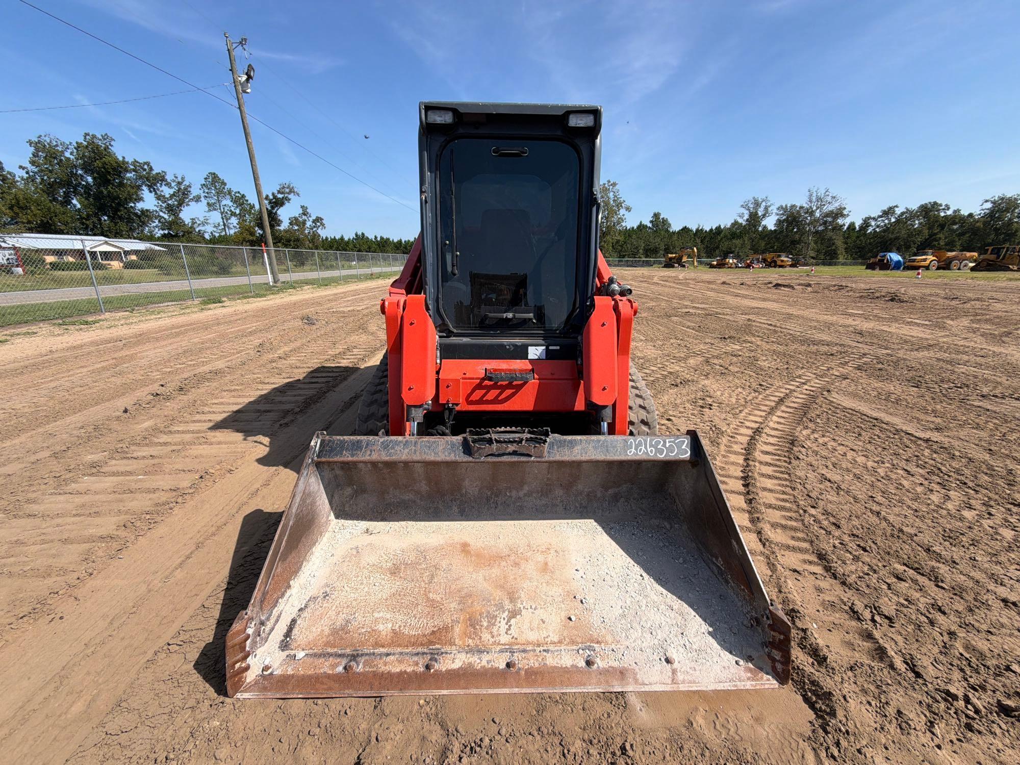 Kubota 752