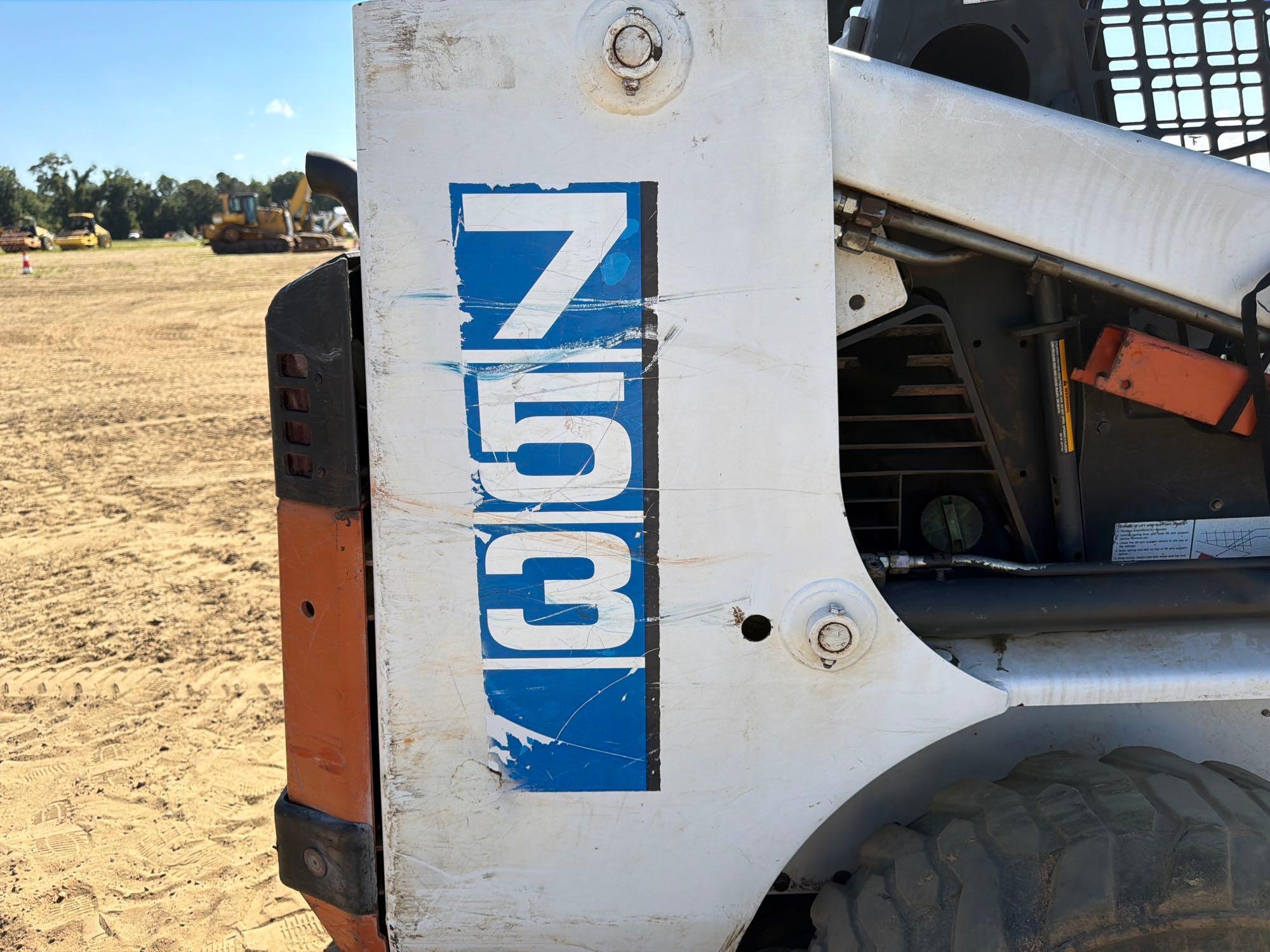 Bobcat 753
