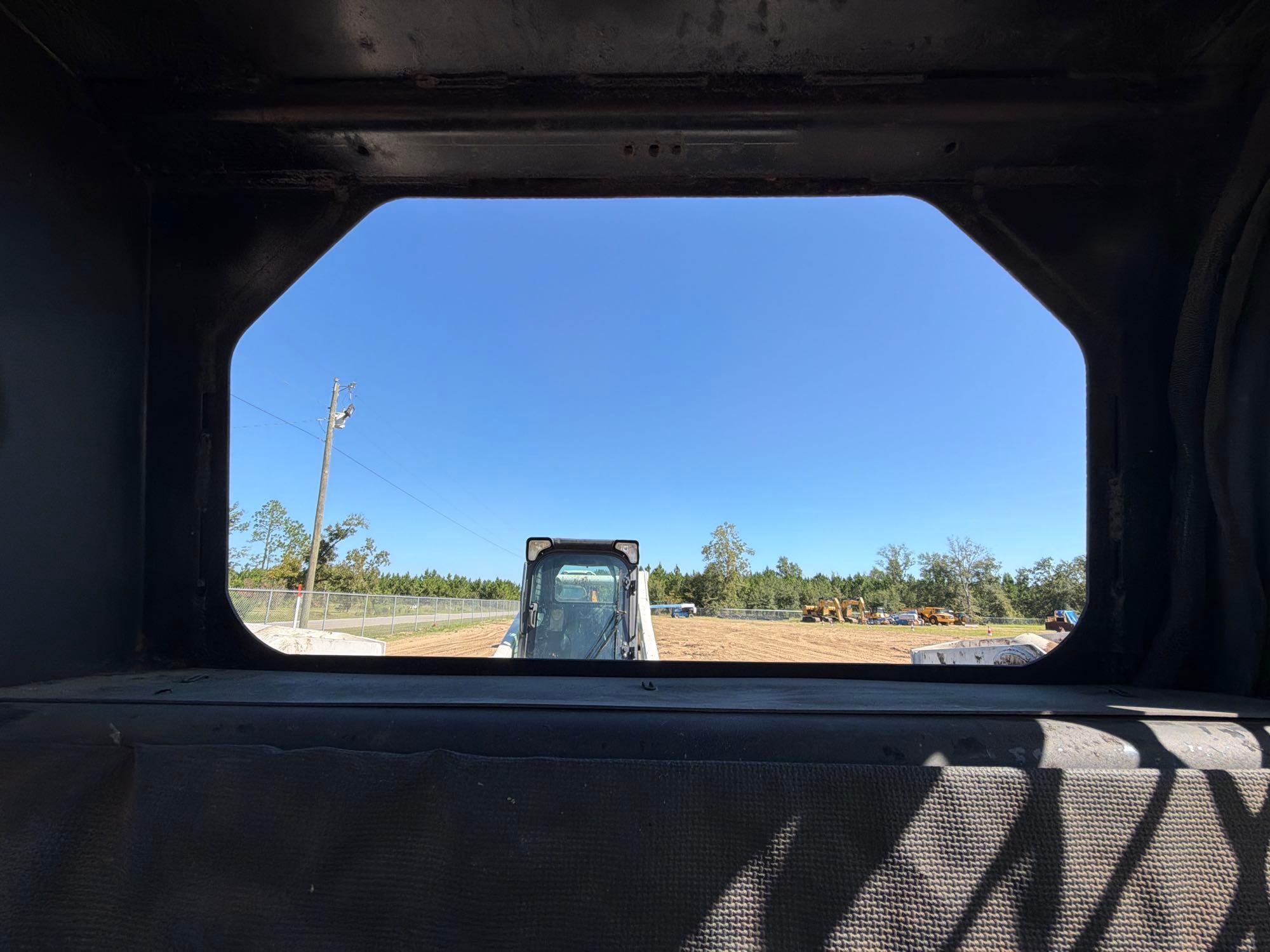 Bobcat 753