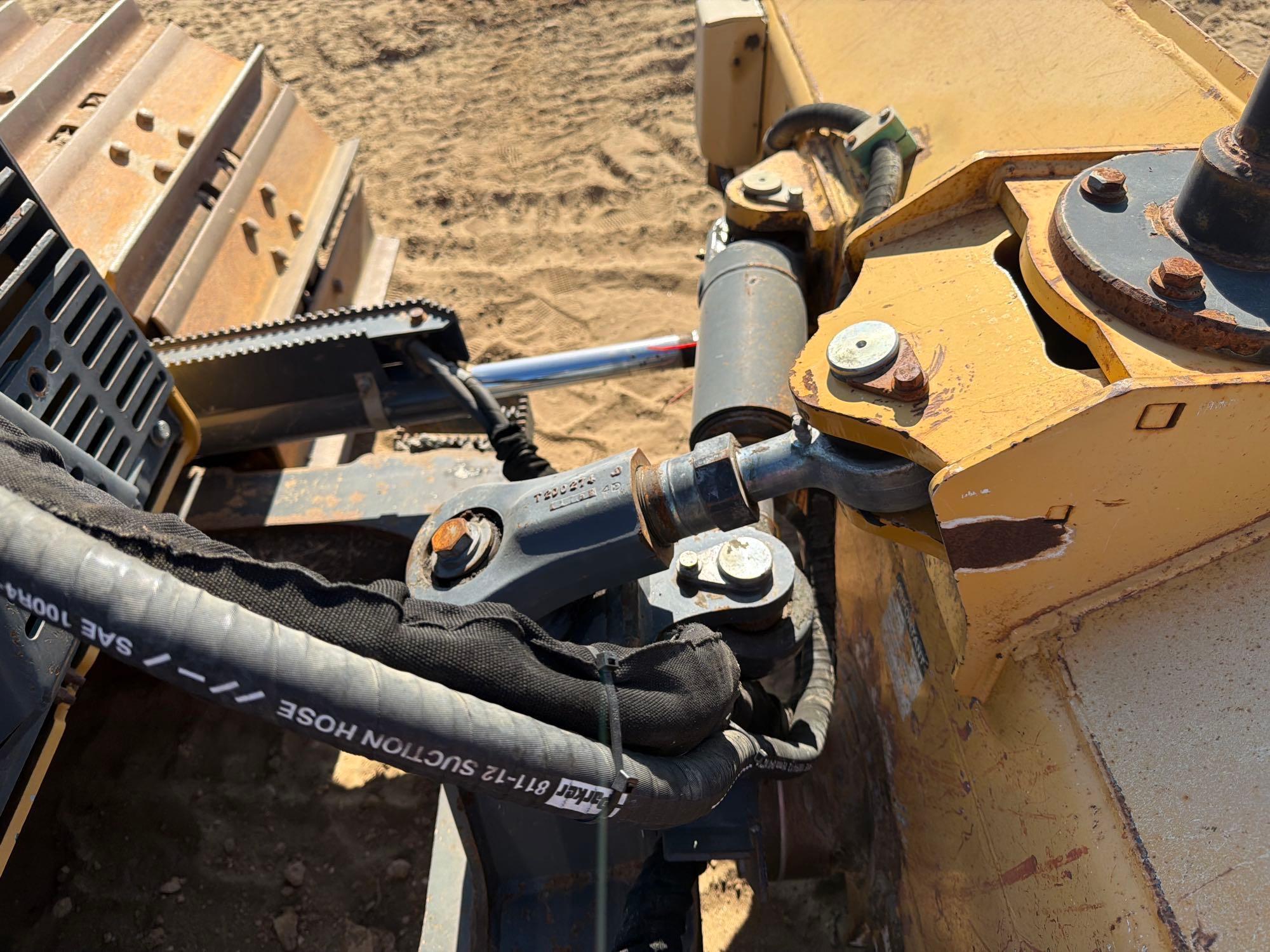 John Deere 650K LGP