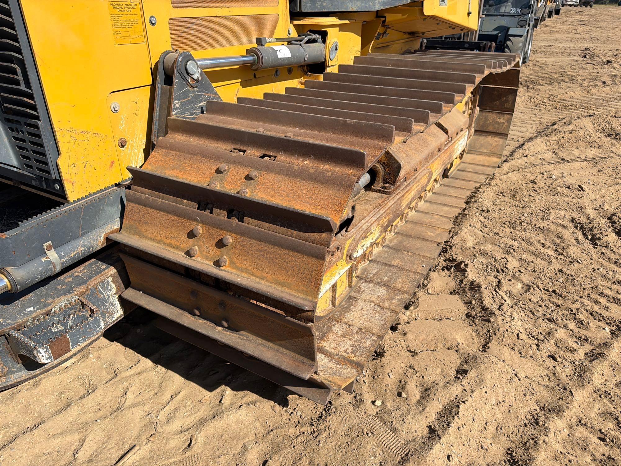 John Deere 650K LGP