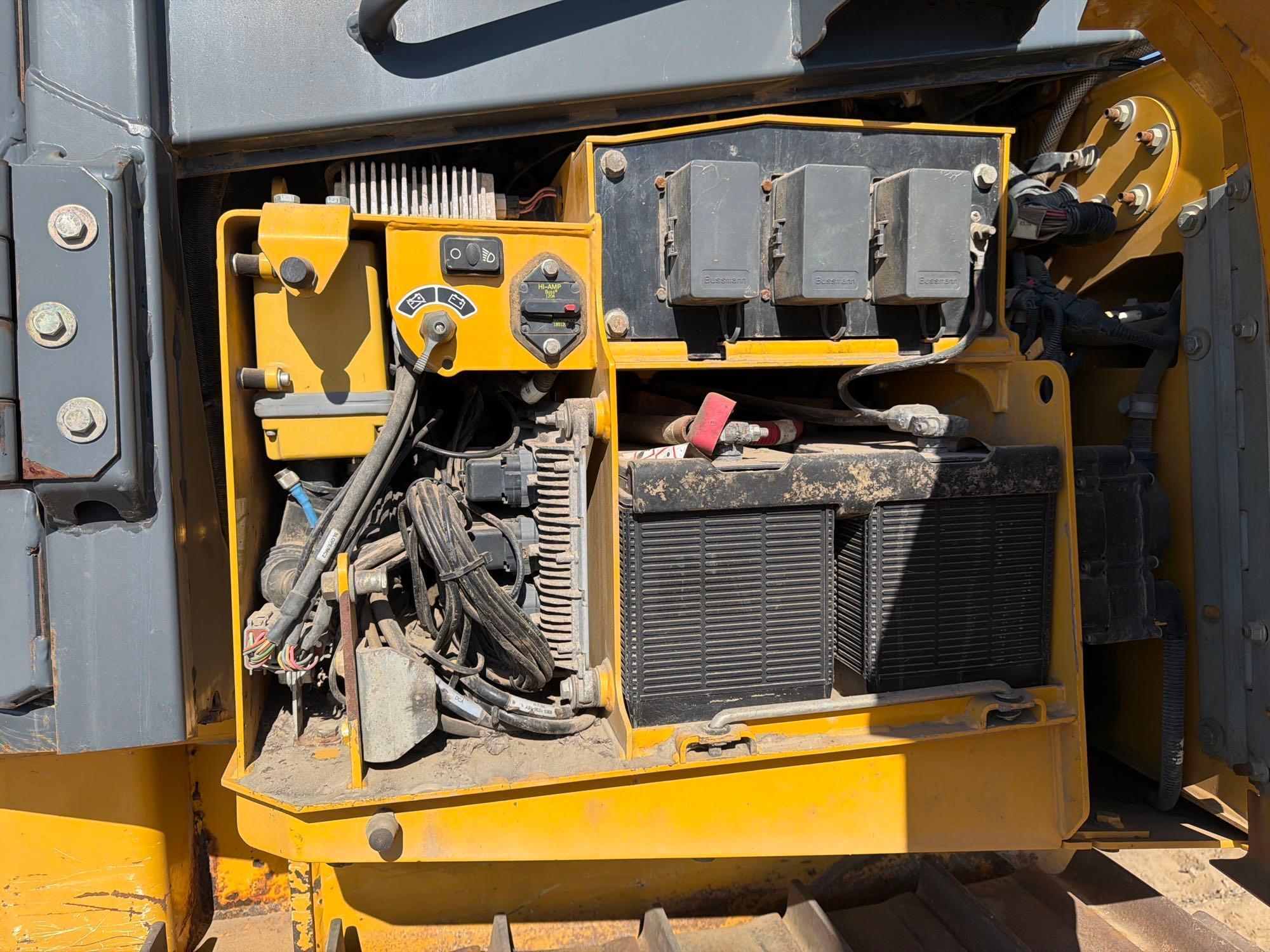 John Deere 650K LGP