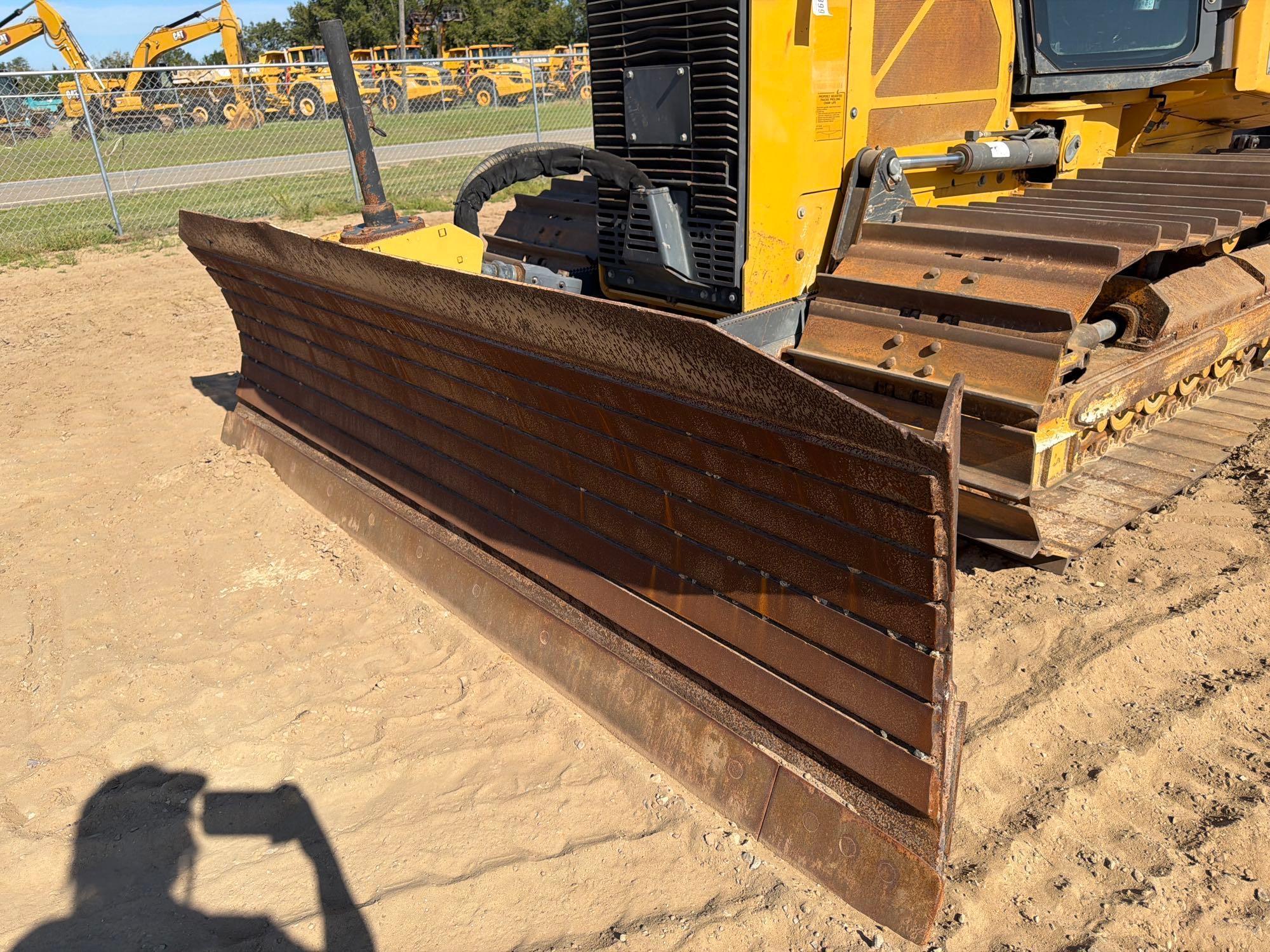 John Deere 650K LGP