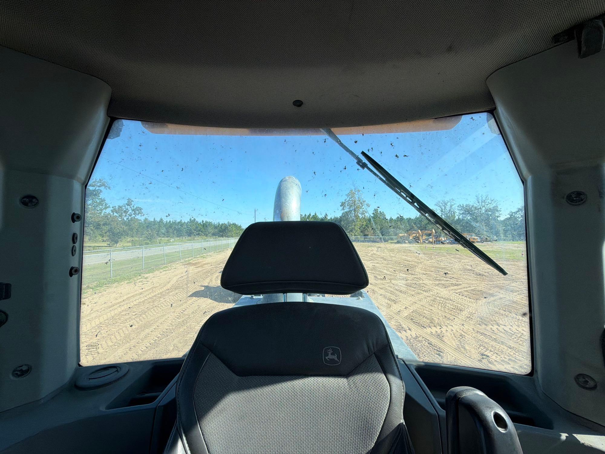 John Deere 444