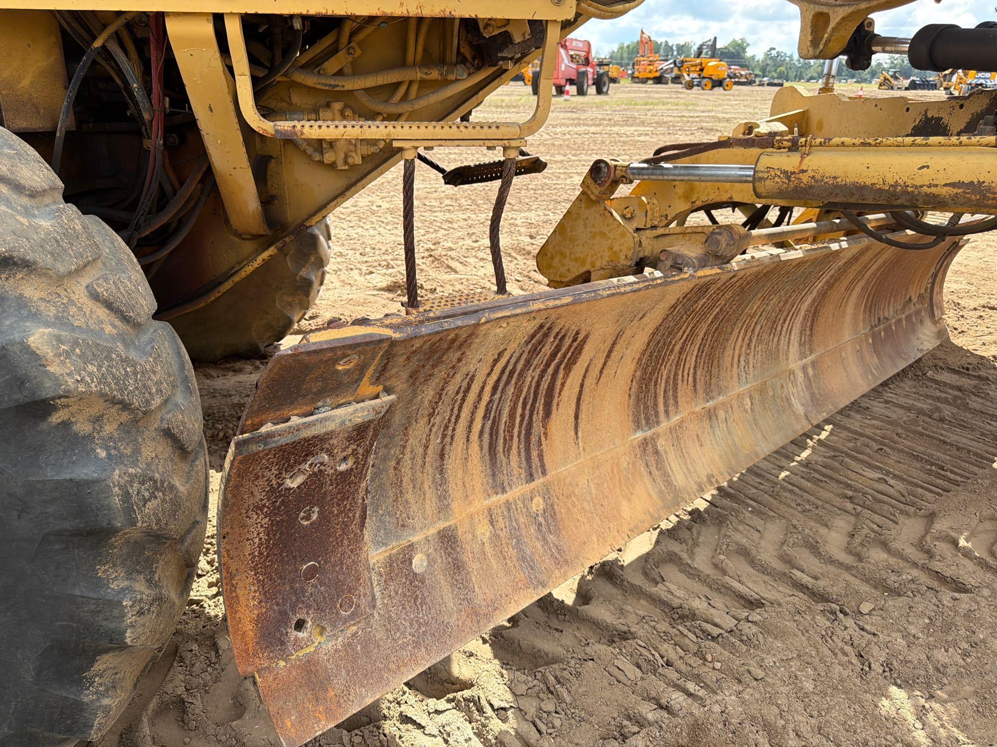 1981 Caterpillar 120G