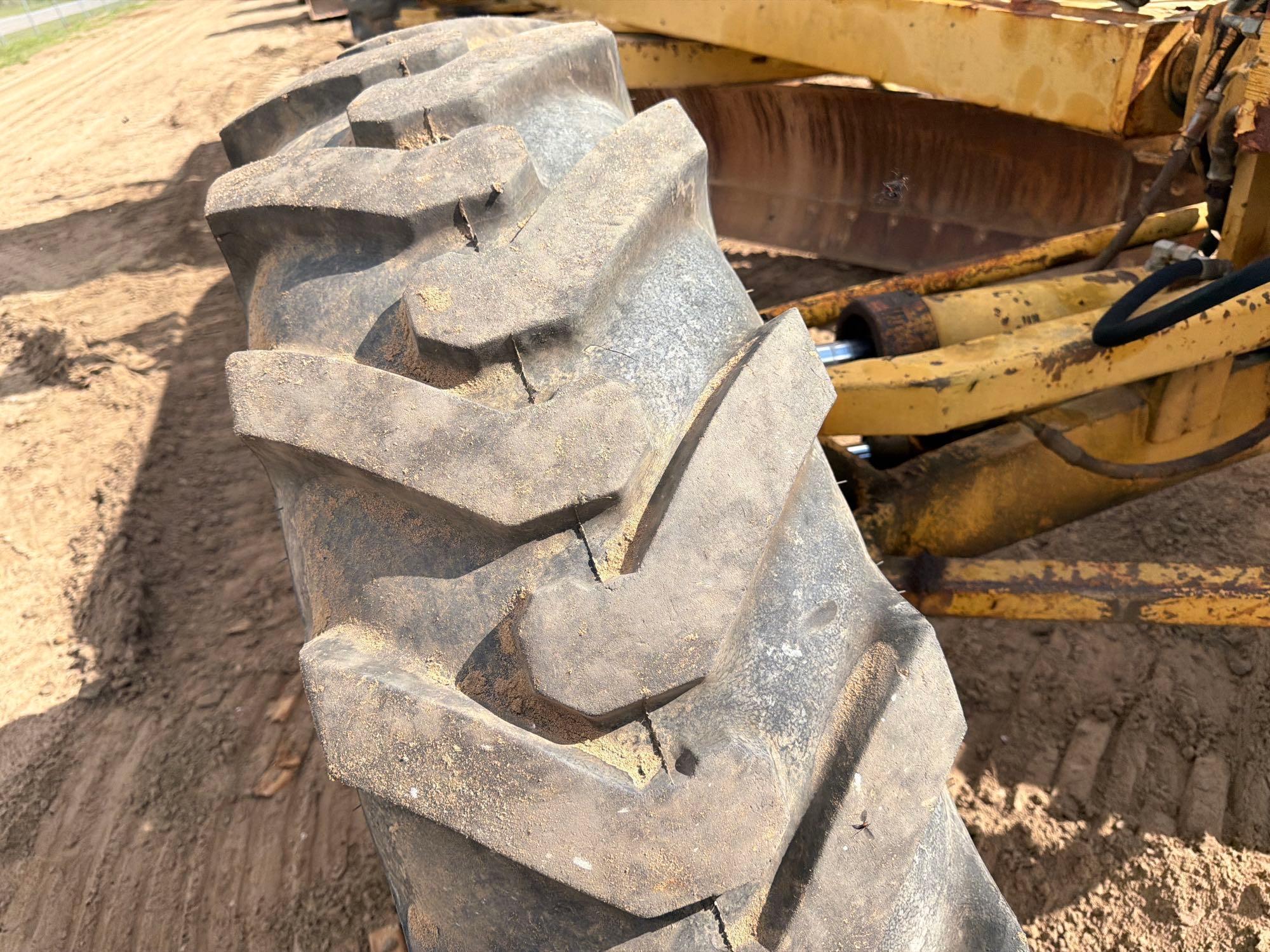 1981 Caterpillar 120G