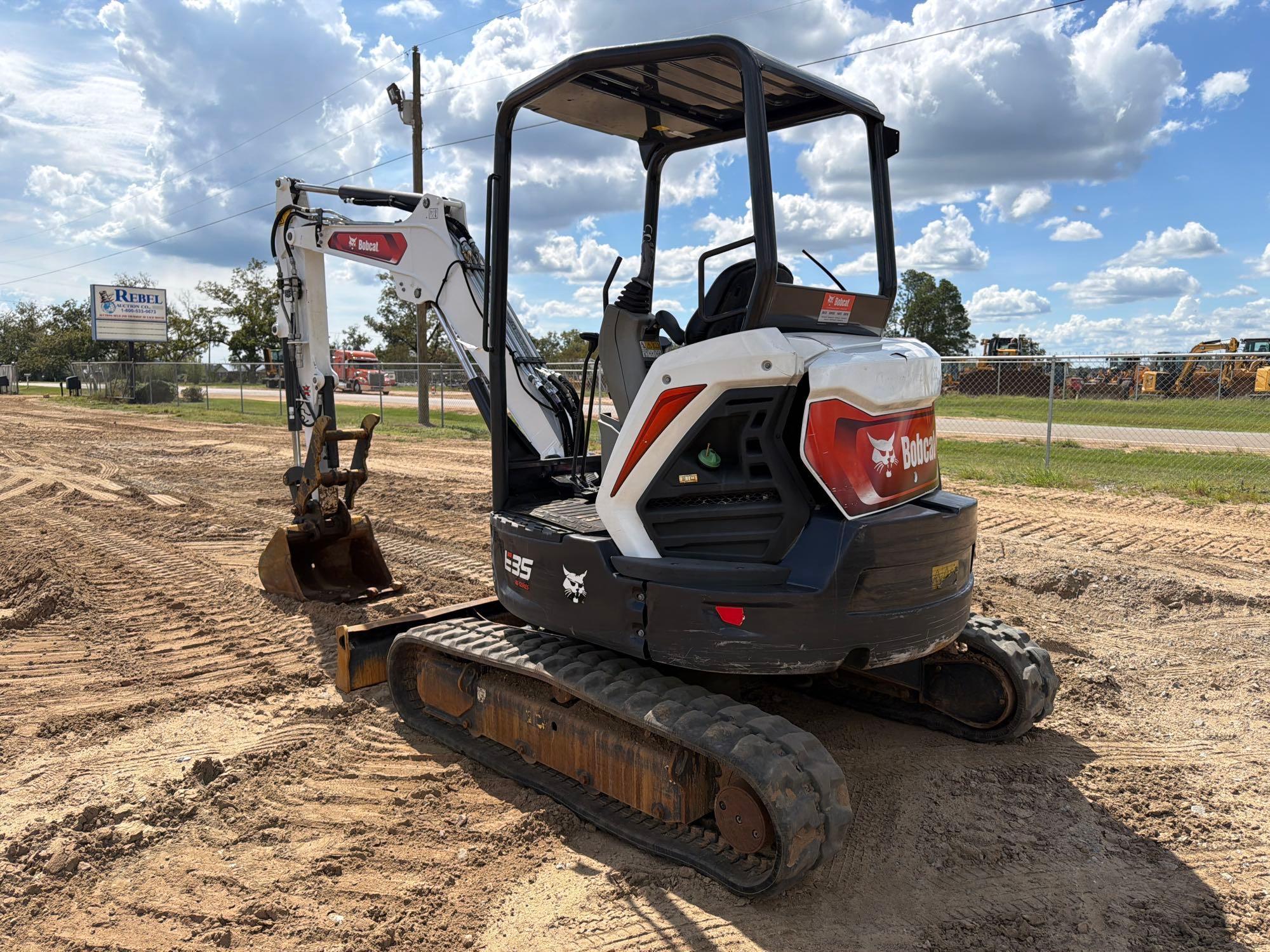 2024 Bobcat E35
