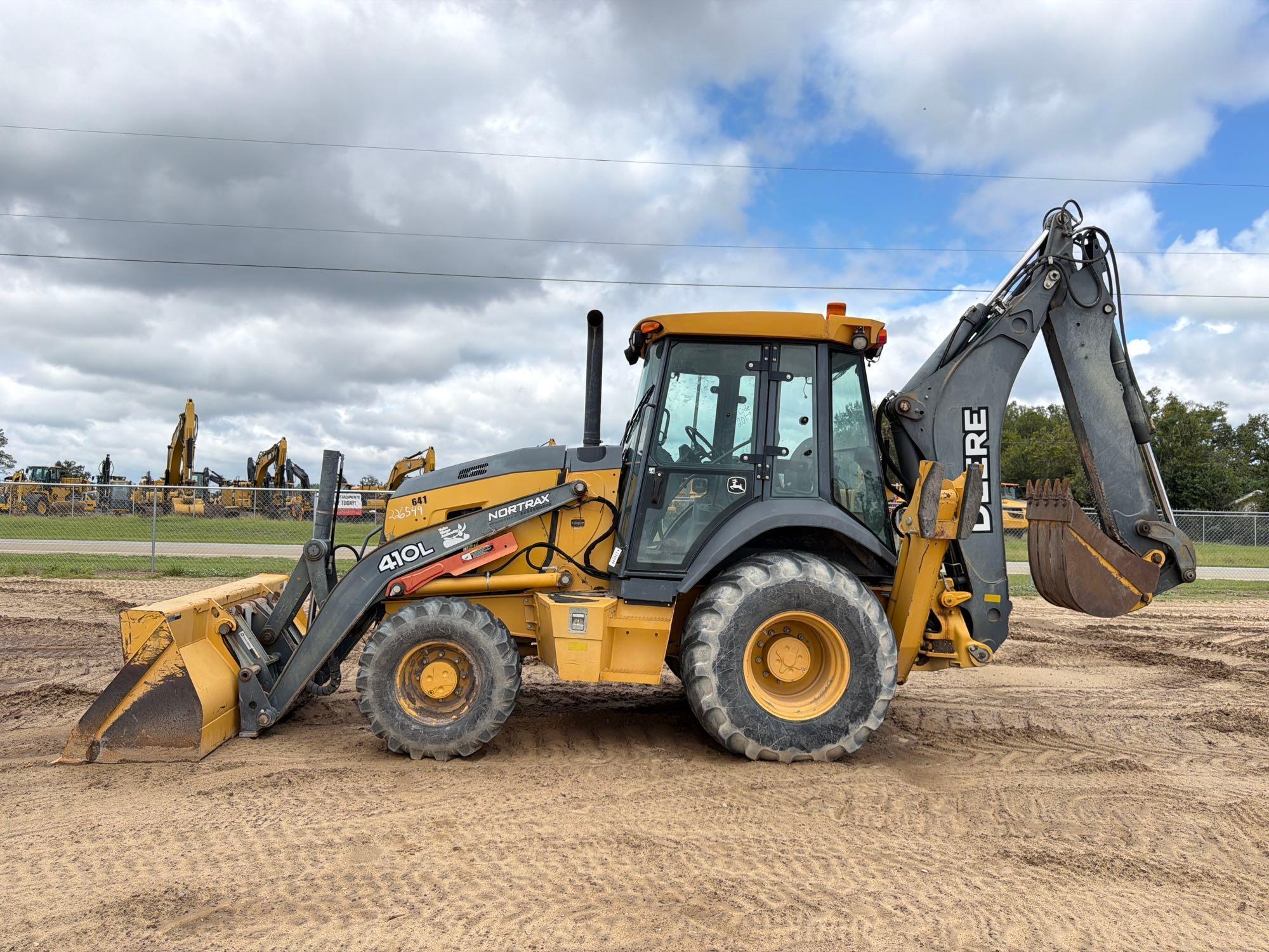 Photo of John Deere 410