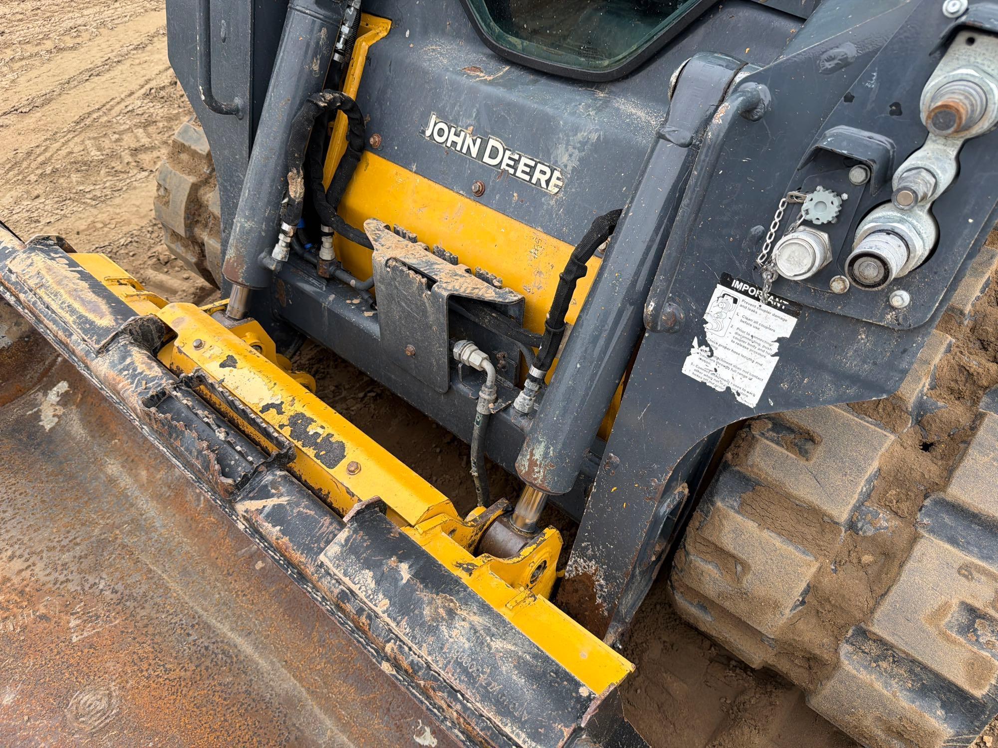 2023 John Deere 317G