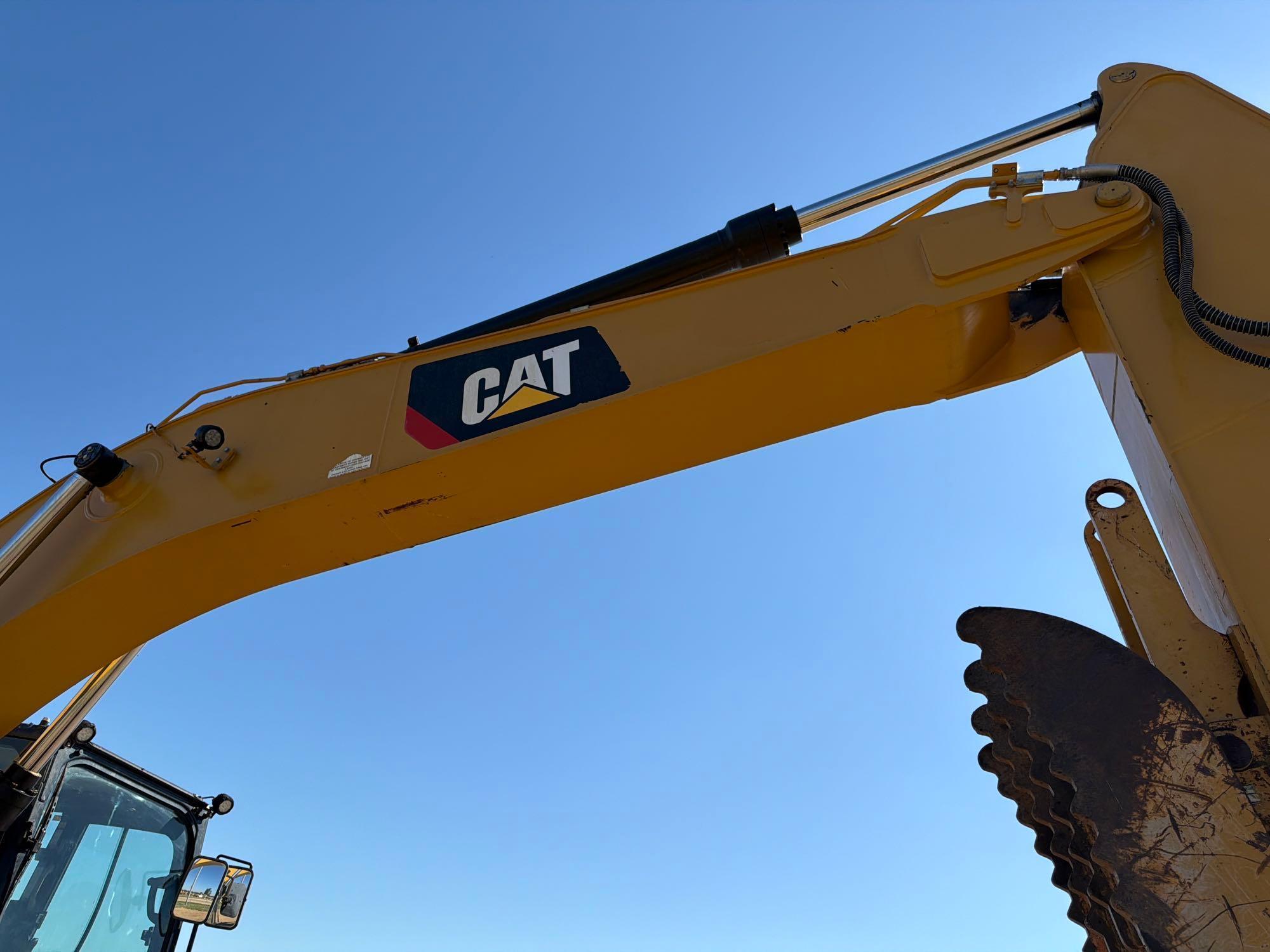 Caterpillar 320