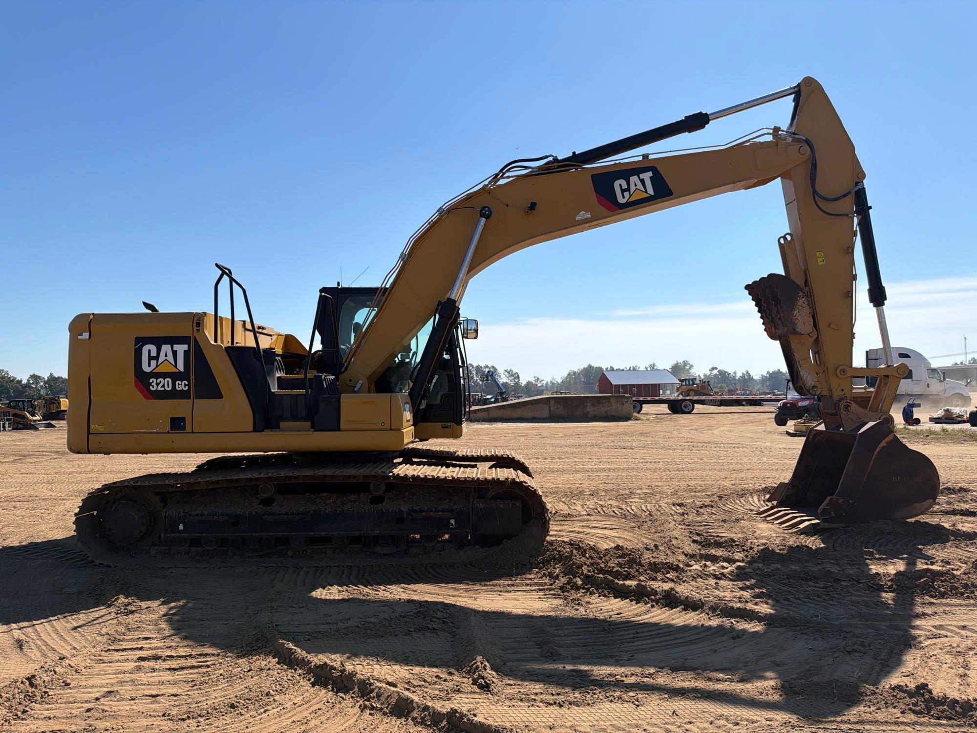 Caterpillar 320