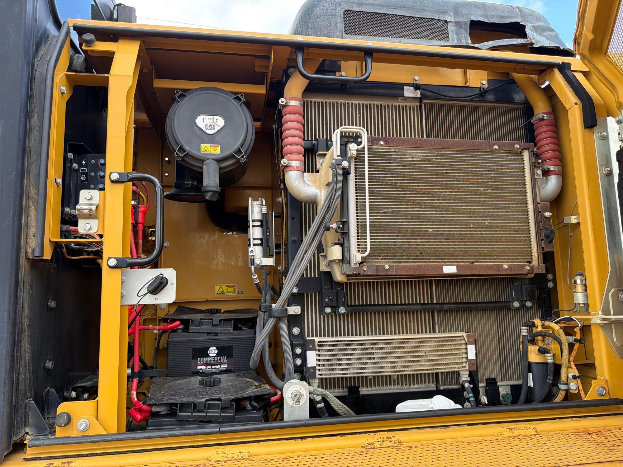 Caterpillar 320