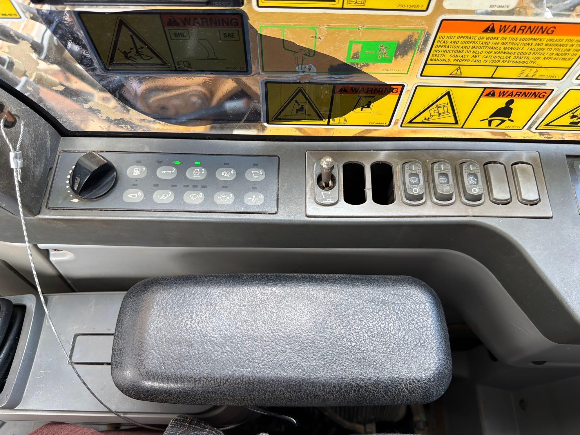 Caterpillar 320