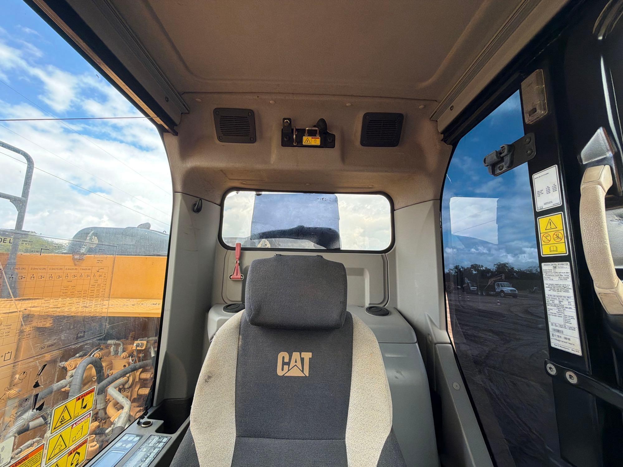 Caterpillar 320