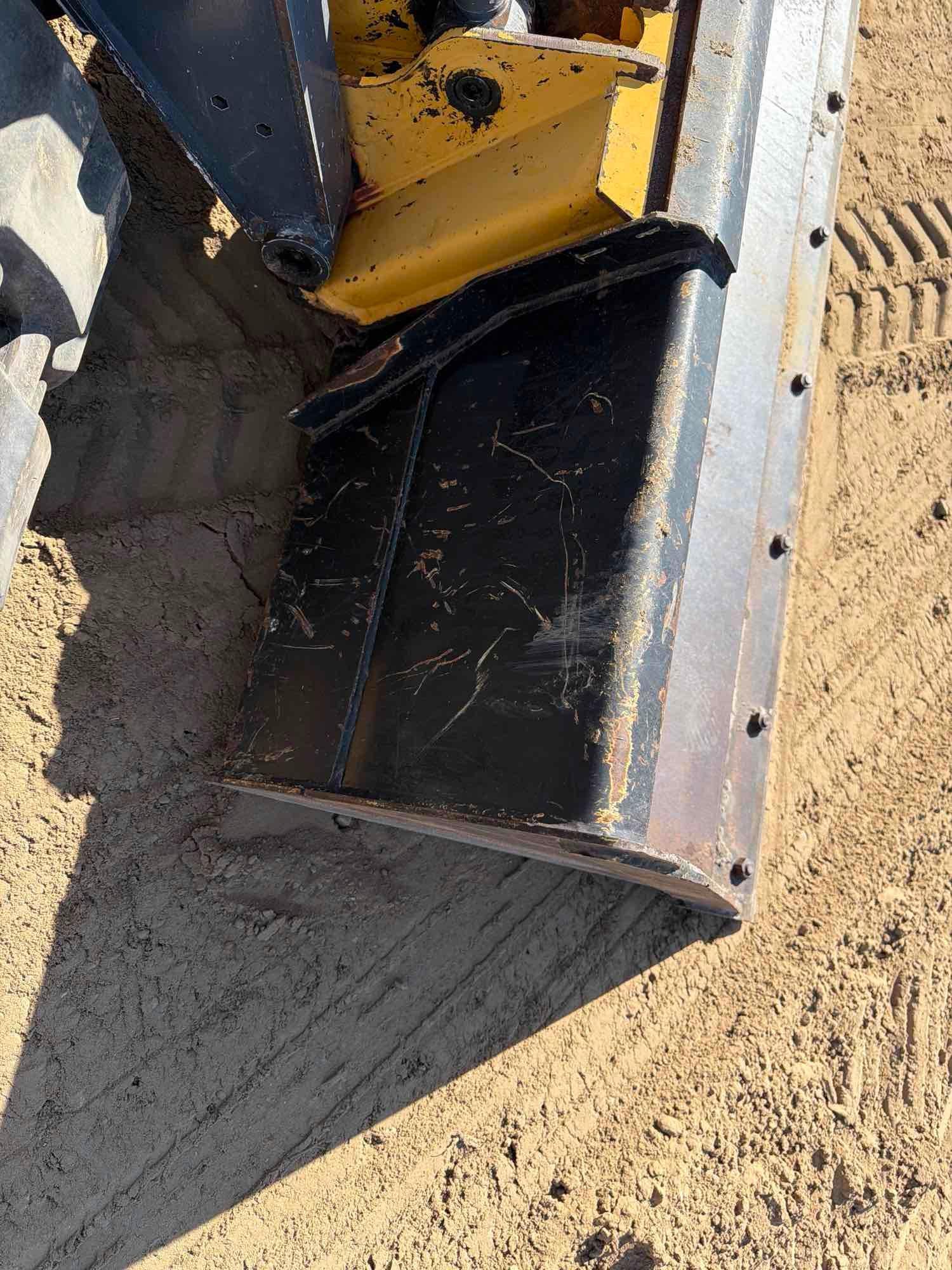 2022 John Deere 331G