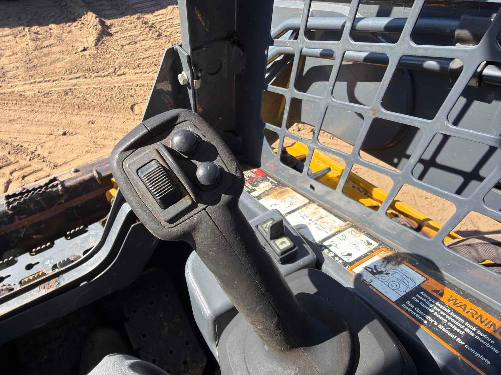2022 John Deere 331G