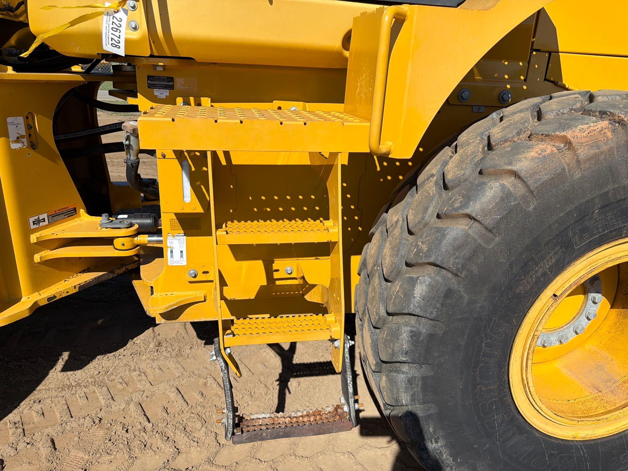 John Deere 624
