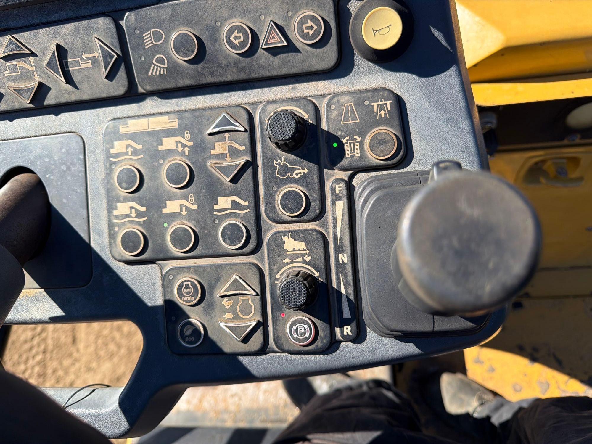 Caterpillar AP600F