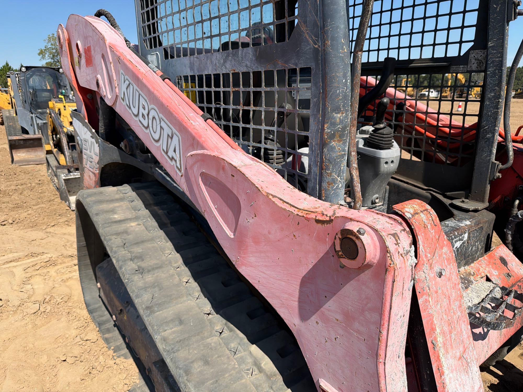2015 Kubota 752