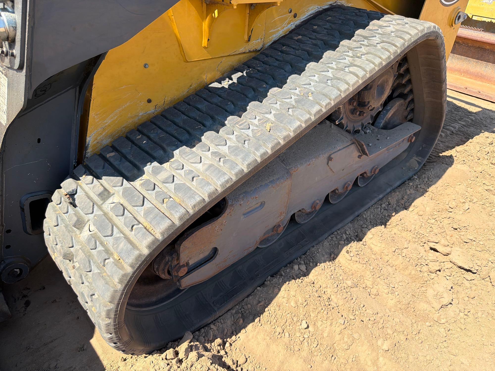 2023 John Deere 317G