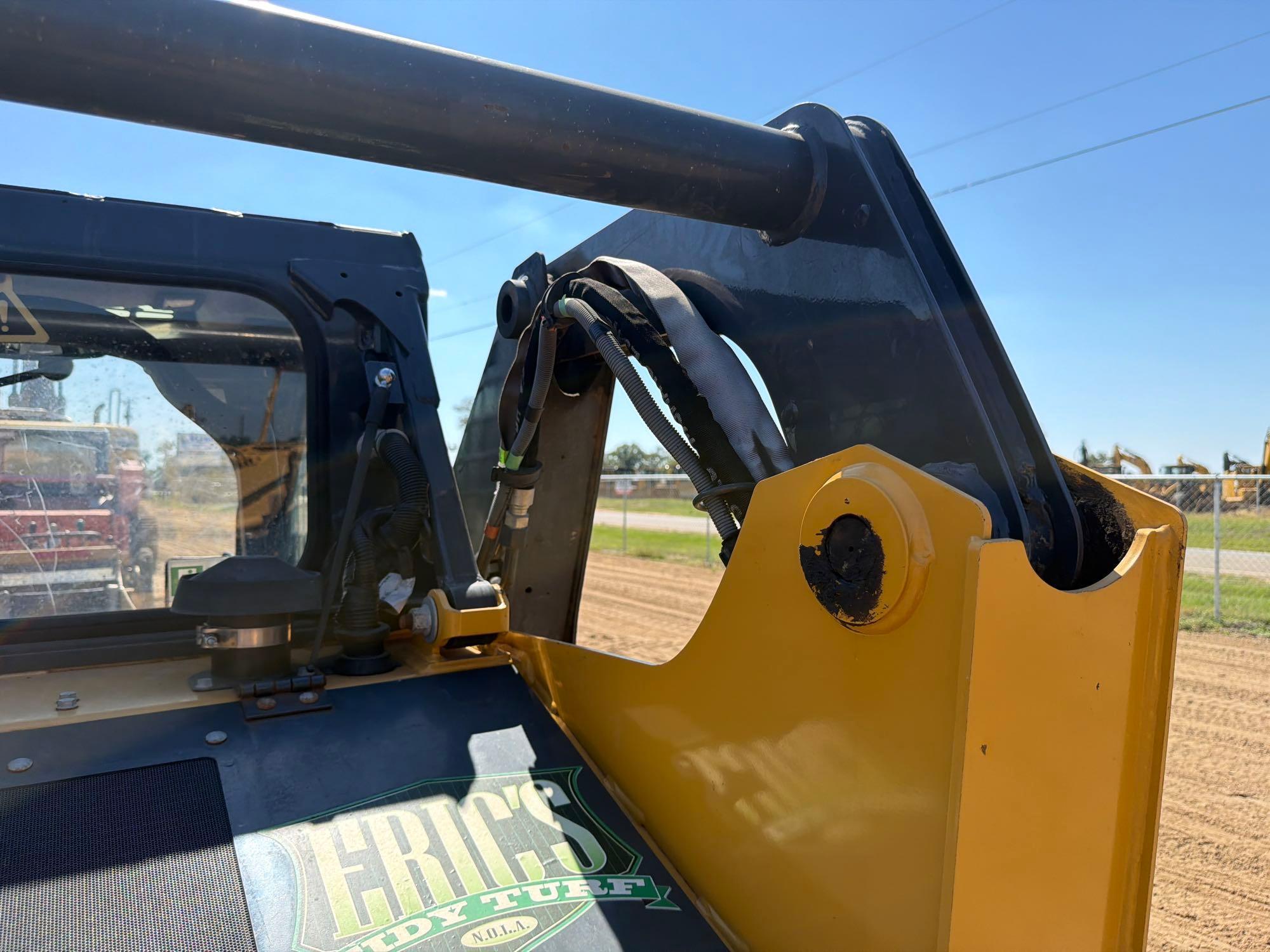 2023 John Deere 317G