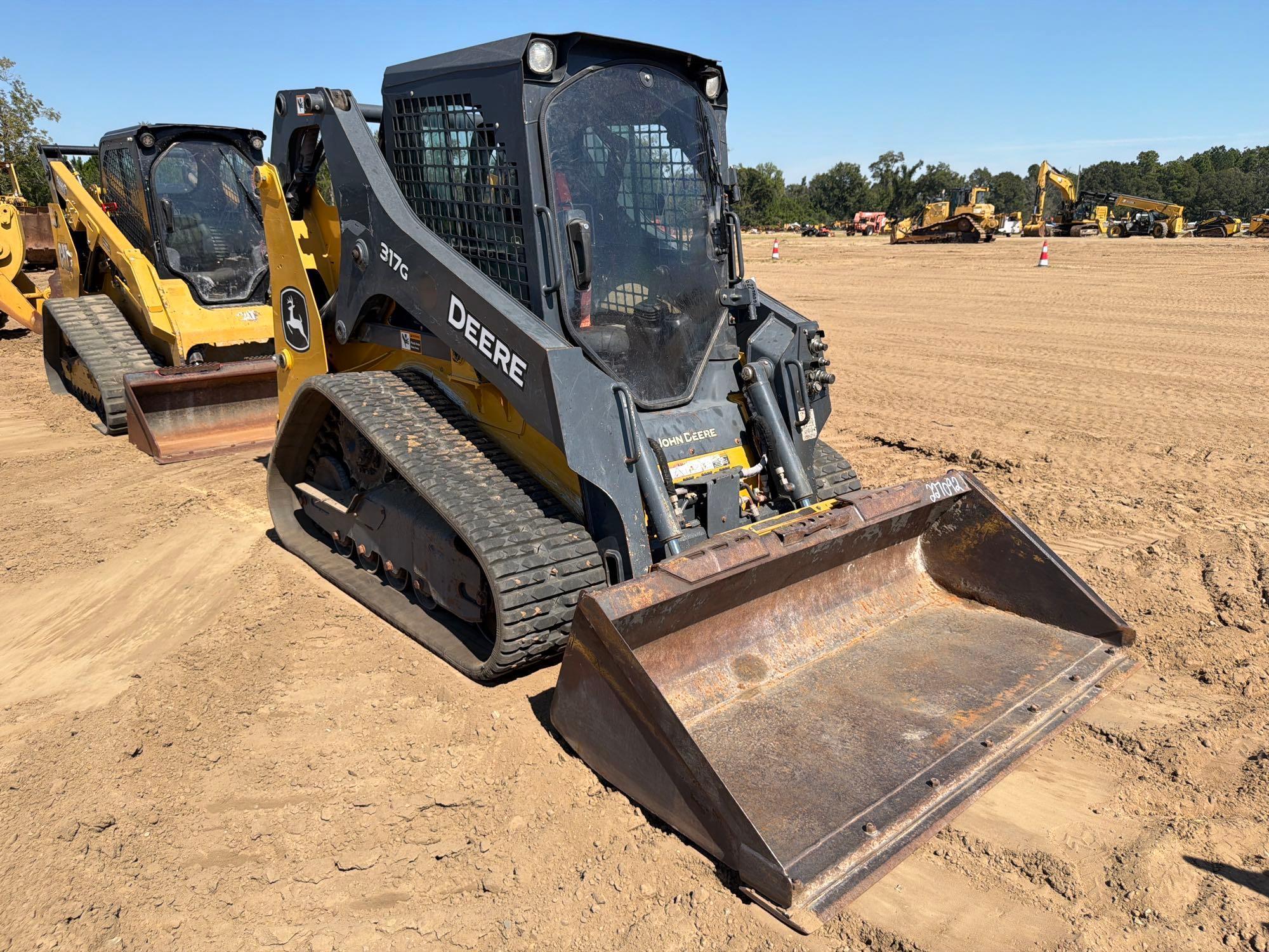 2023 John Deere 317G