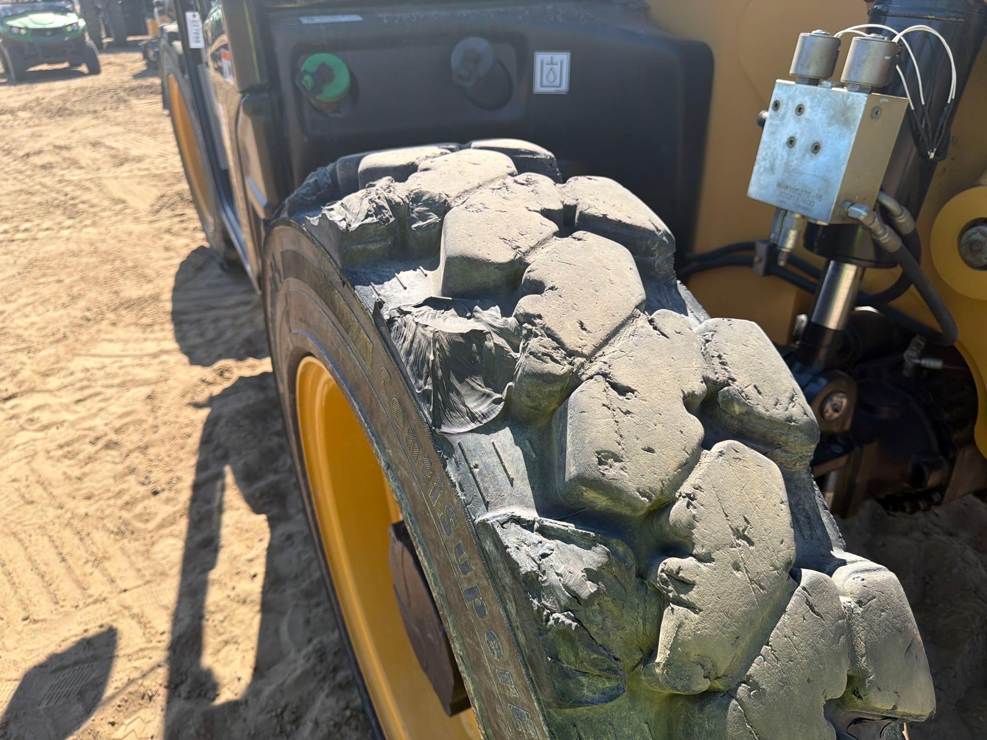 2018 Caterpillar TL642