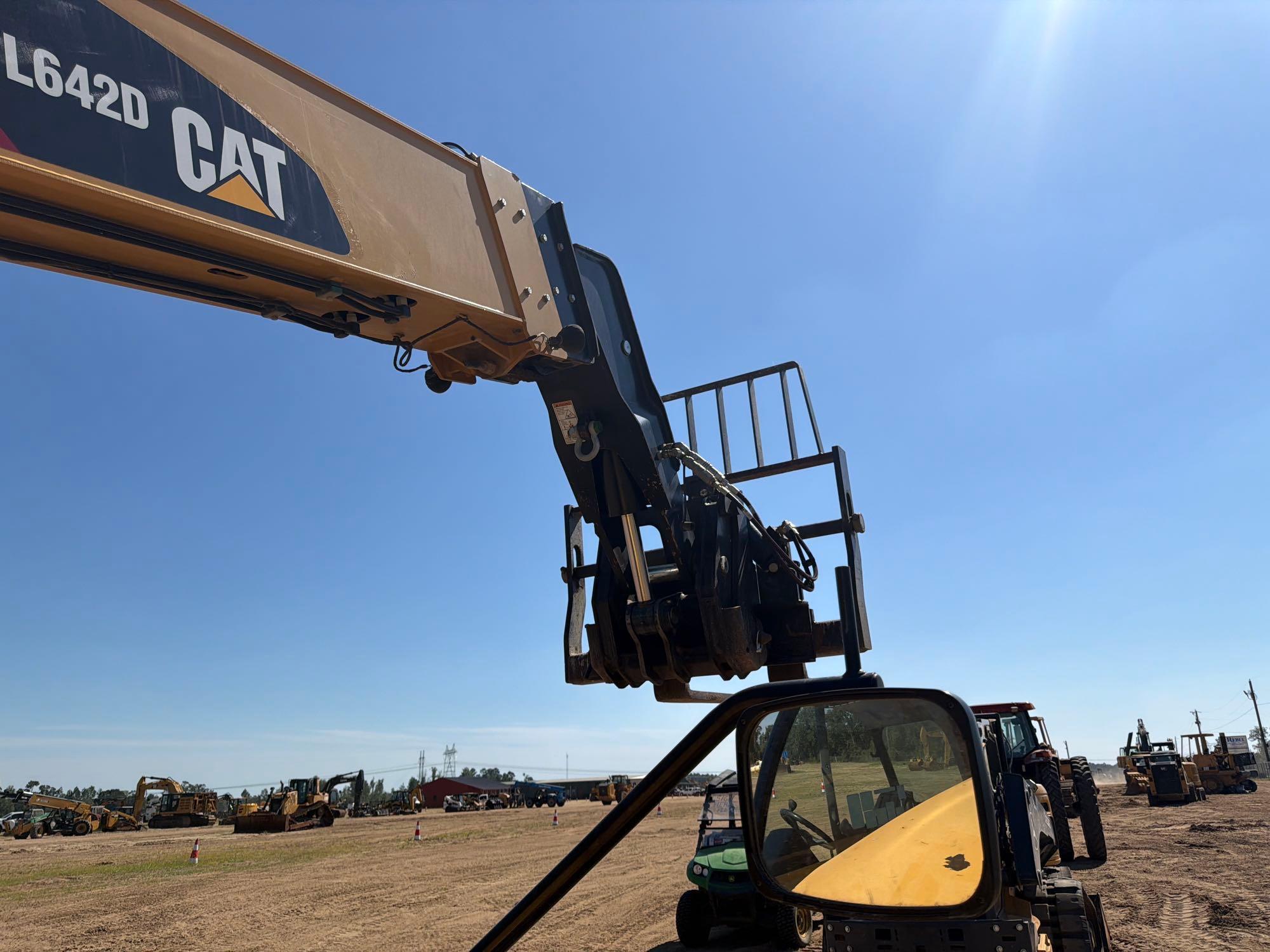 2018 Caterpillar TL642