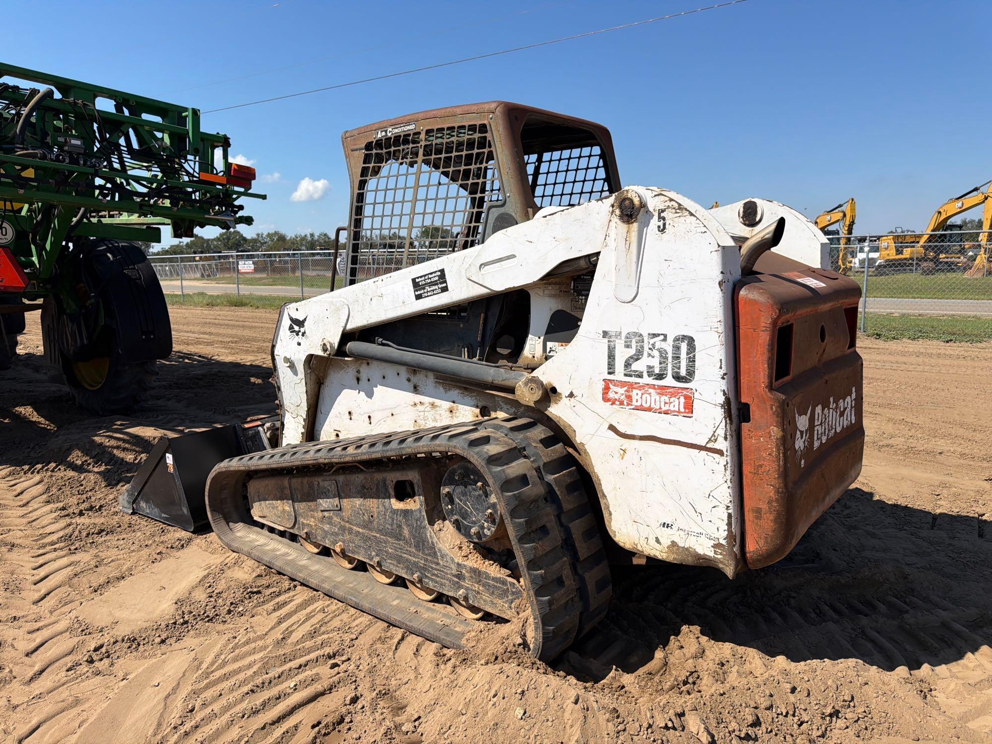 2006 Bobcat T250