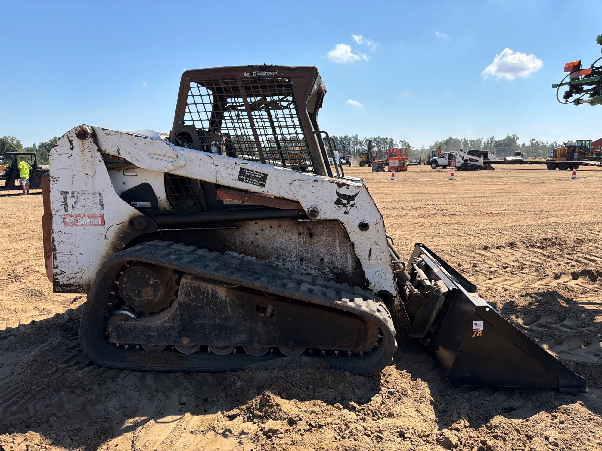 2006 Bobcat T250