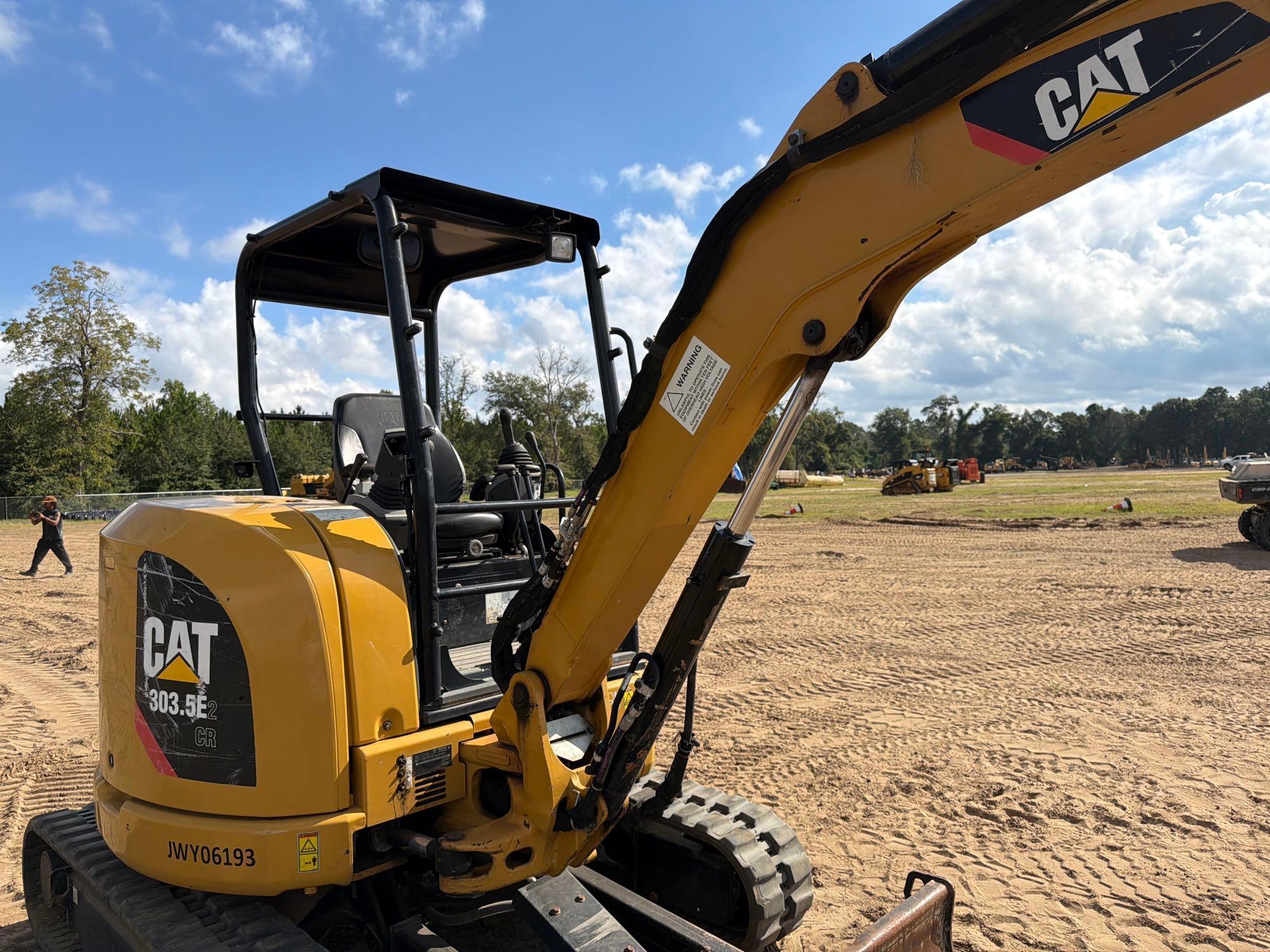 2019 Caterpillar 305.5E2CR