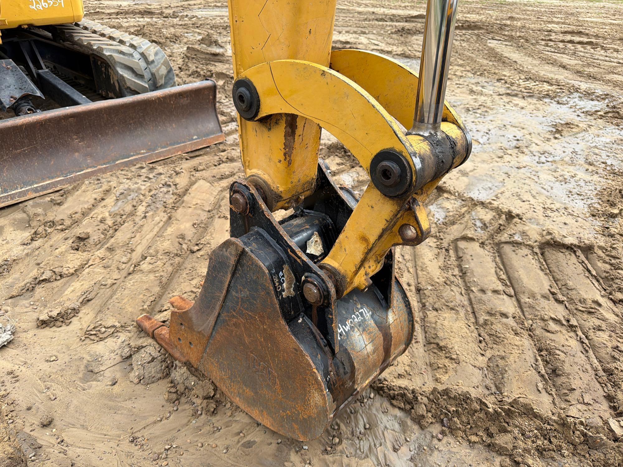 2015 Caterpillar 305E2CR