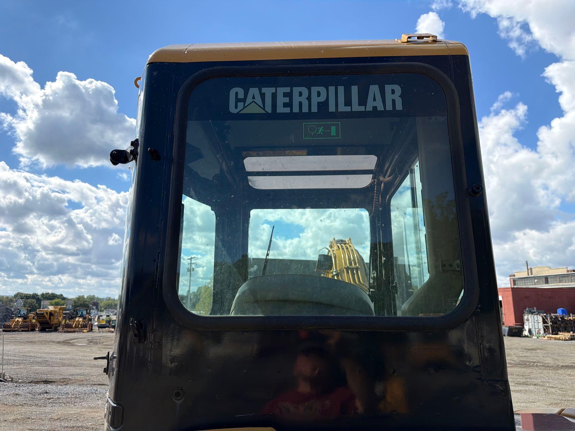 2005 Caterpillar 304